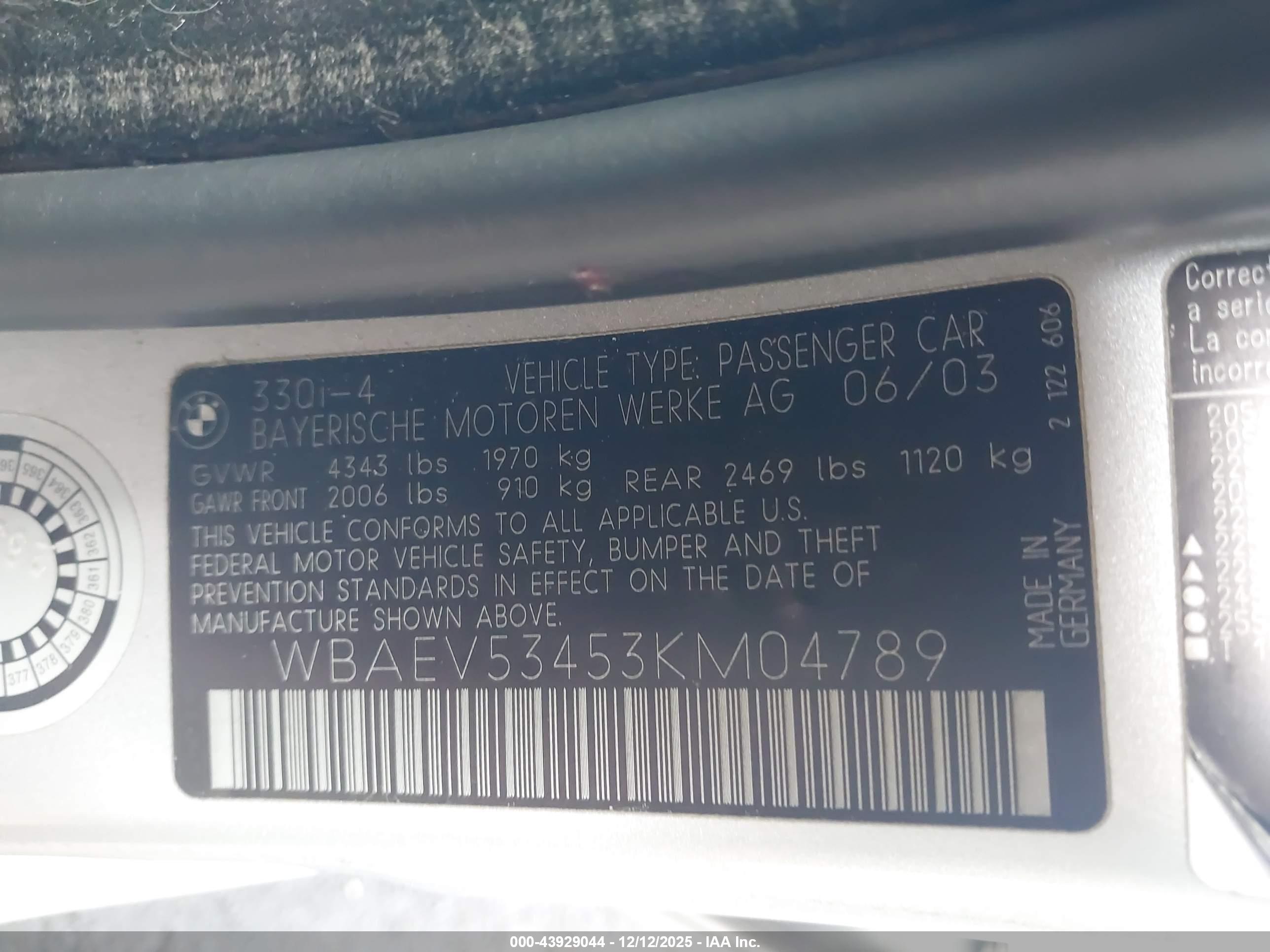 BMW 330I image 9