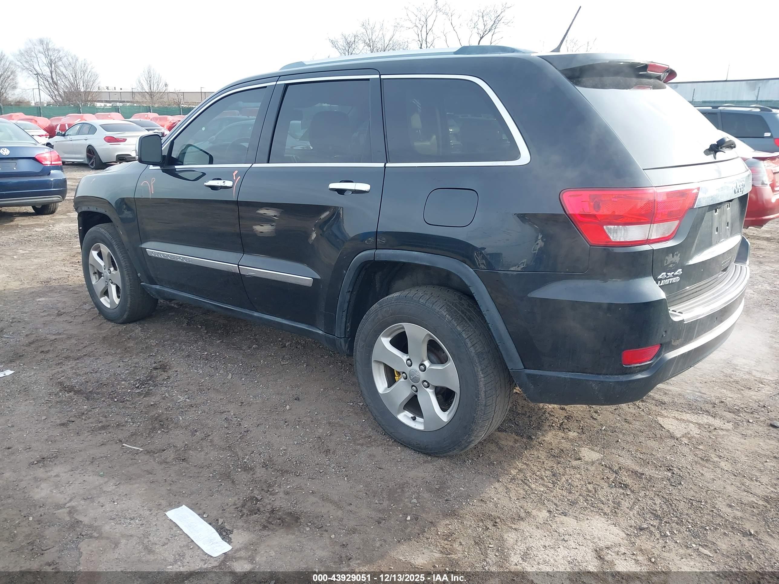 JEEP GRAND image 3