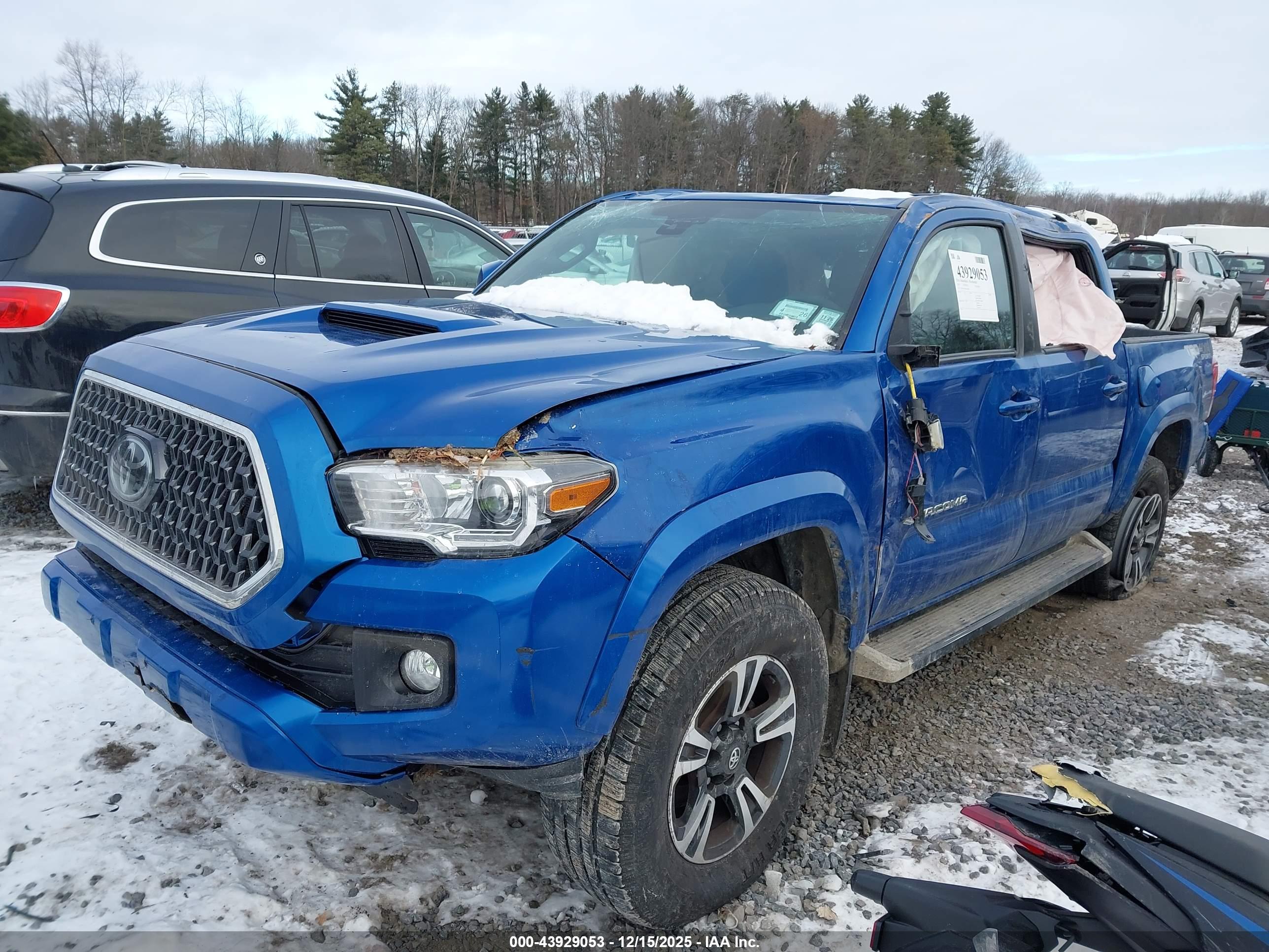 TOYOTA TACOMA image 2