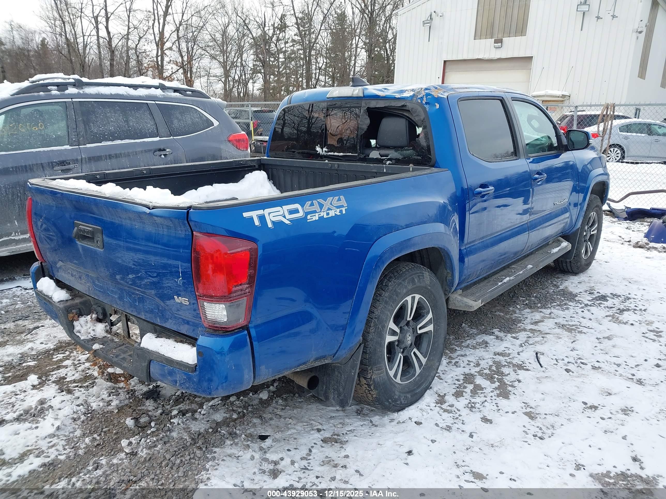 TOYOTA TACOMA image 4