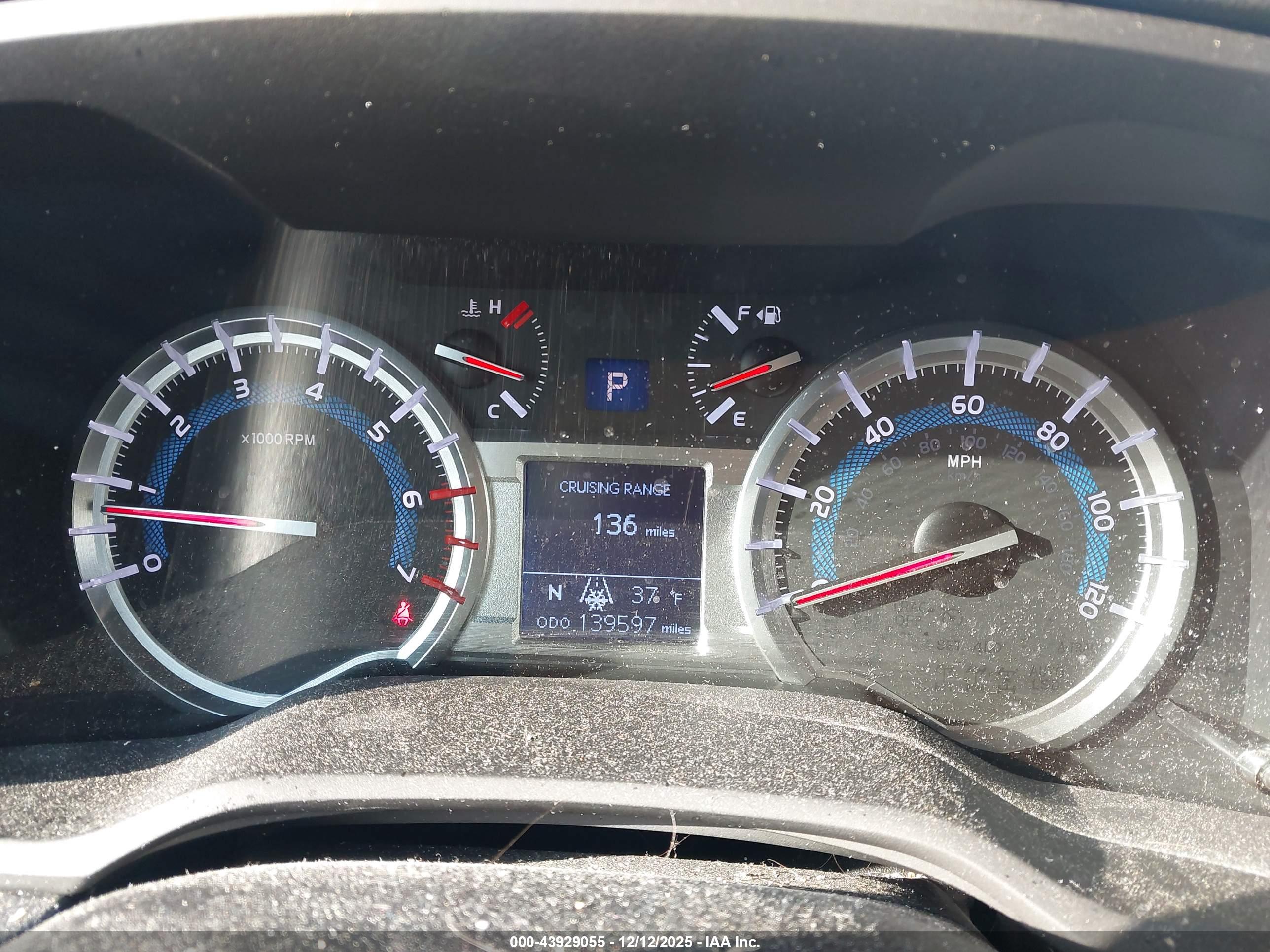 TOYOTA 4RUNNER image 7