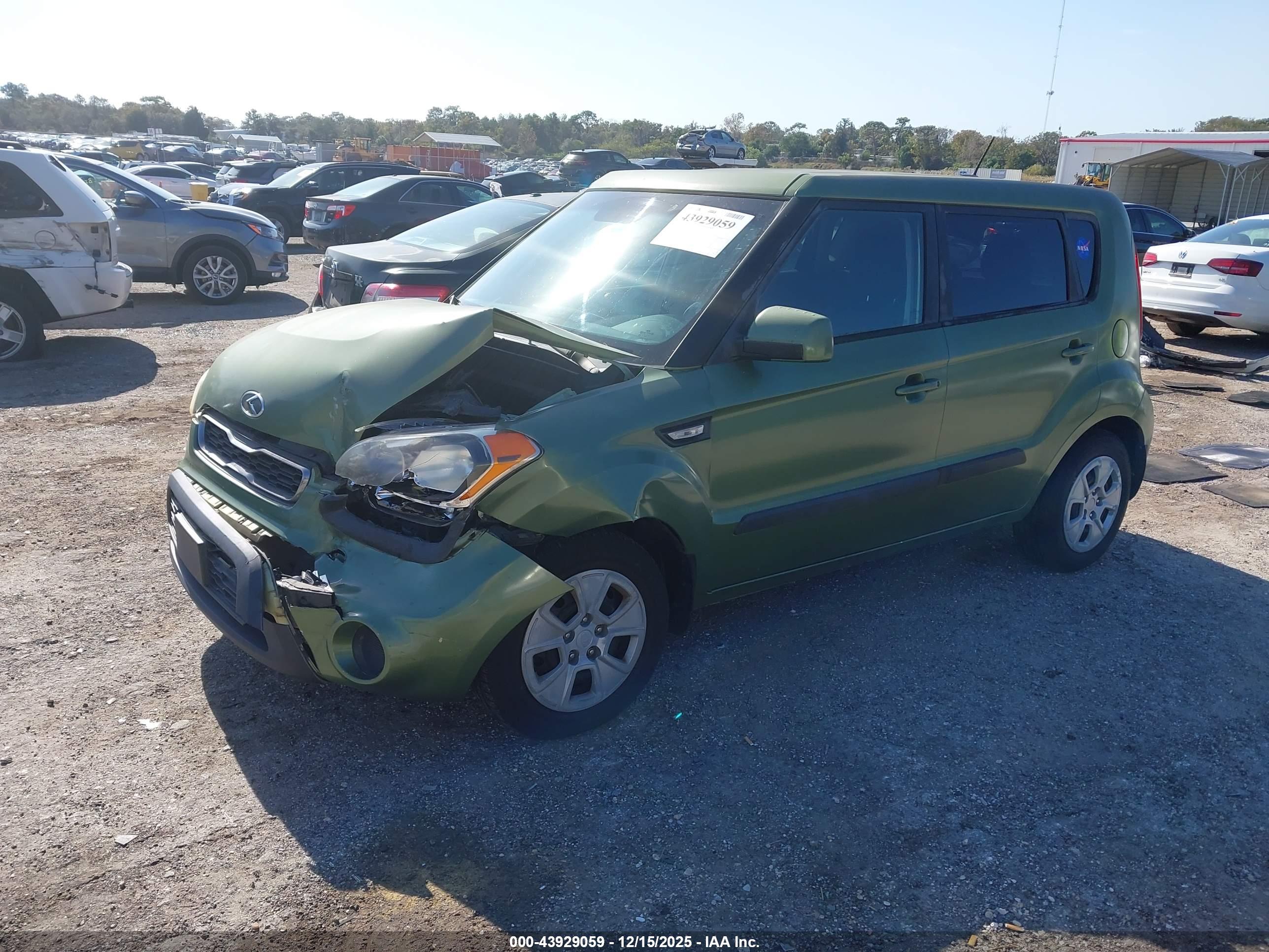 KIA SOUL image 2