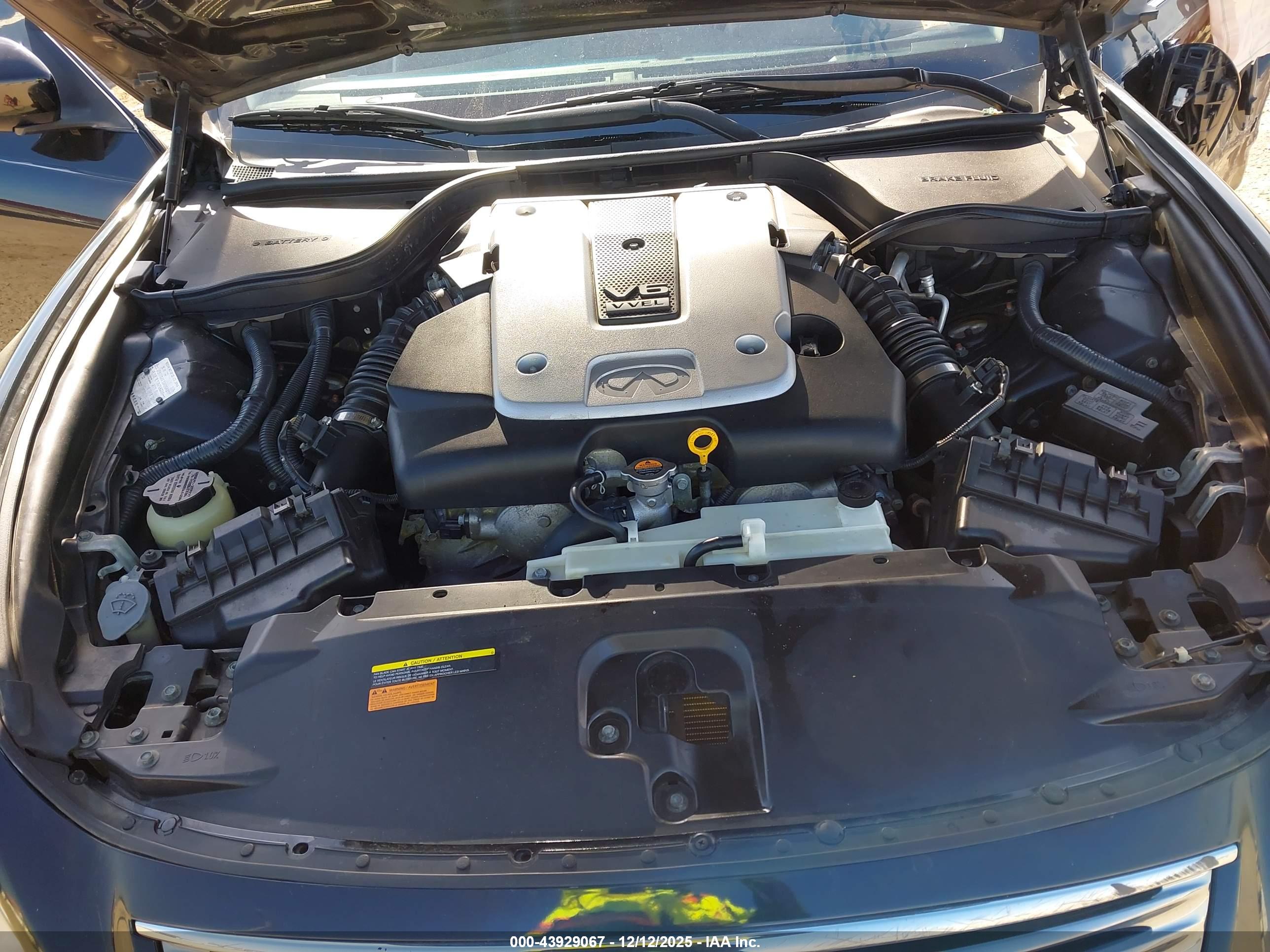 INFINITI G37 image 10
