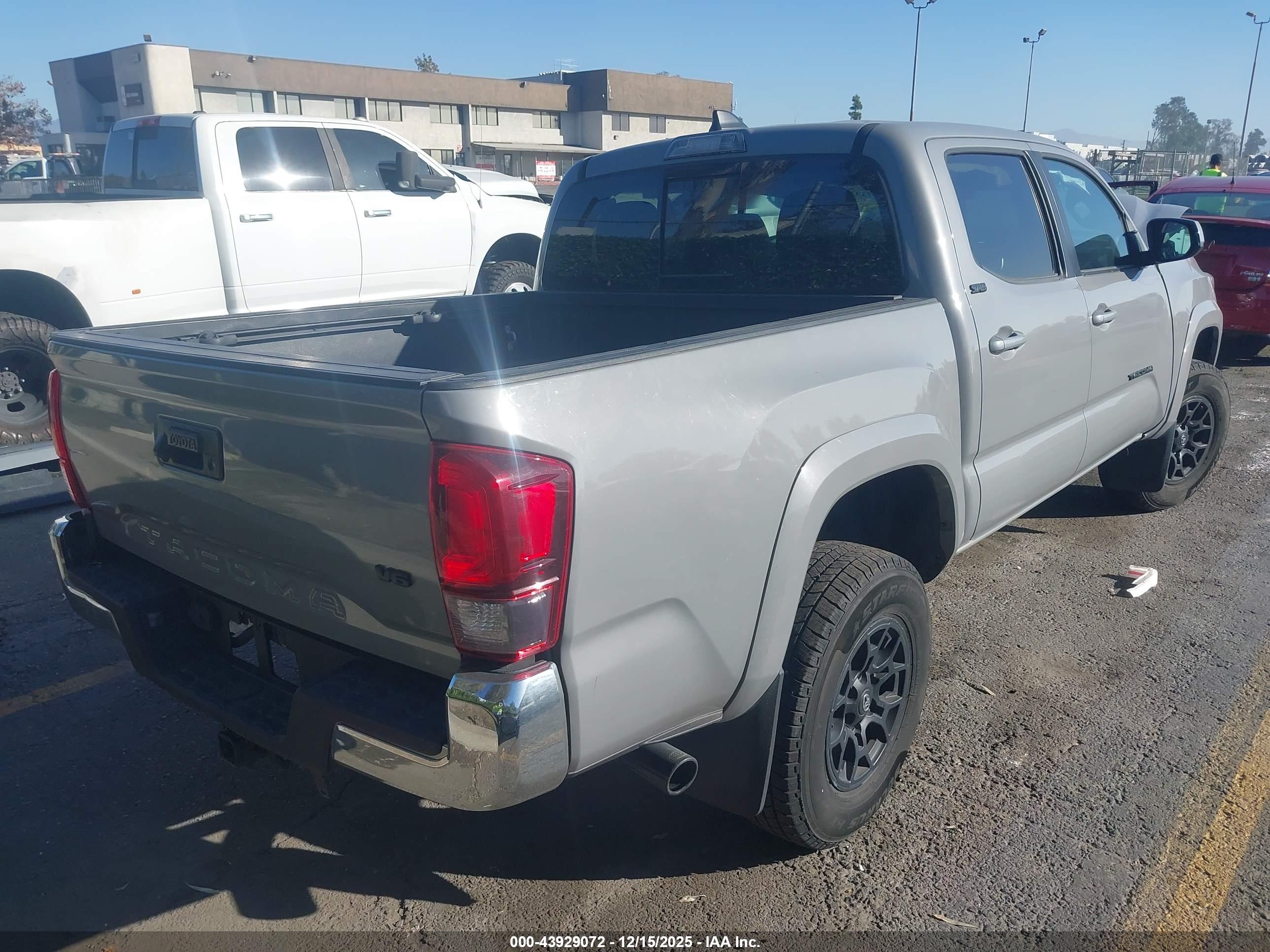 TOYOTA TACOMA image 4