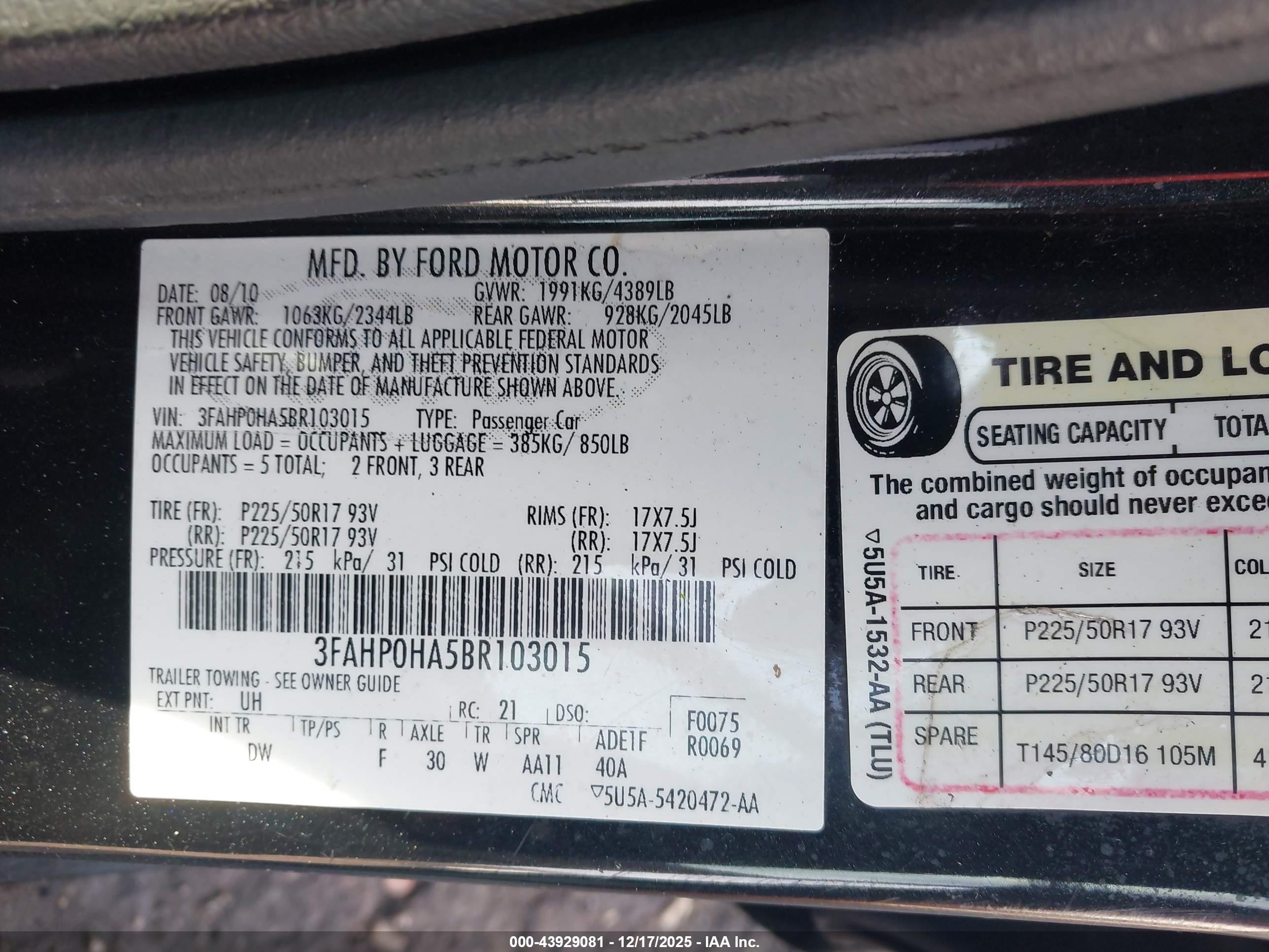 FORD FUSION image 9