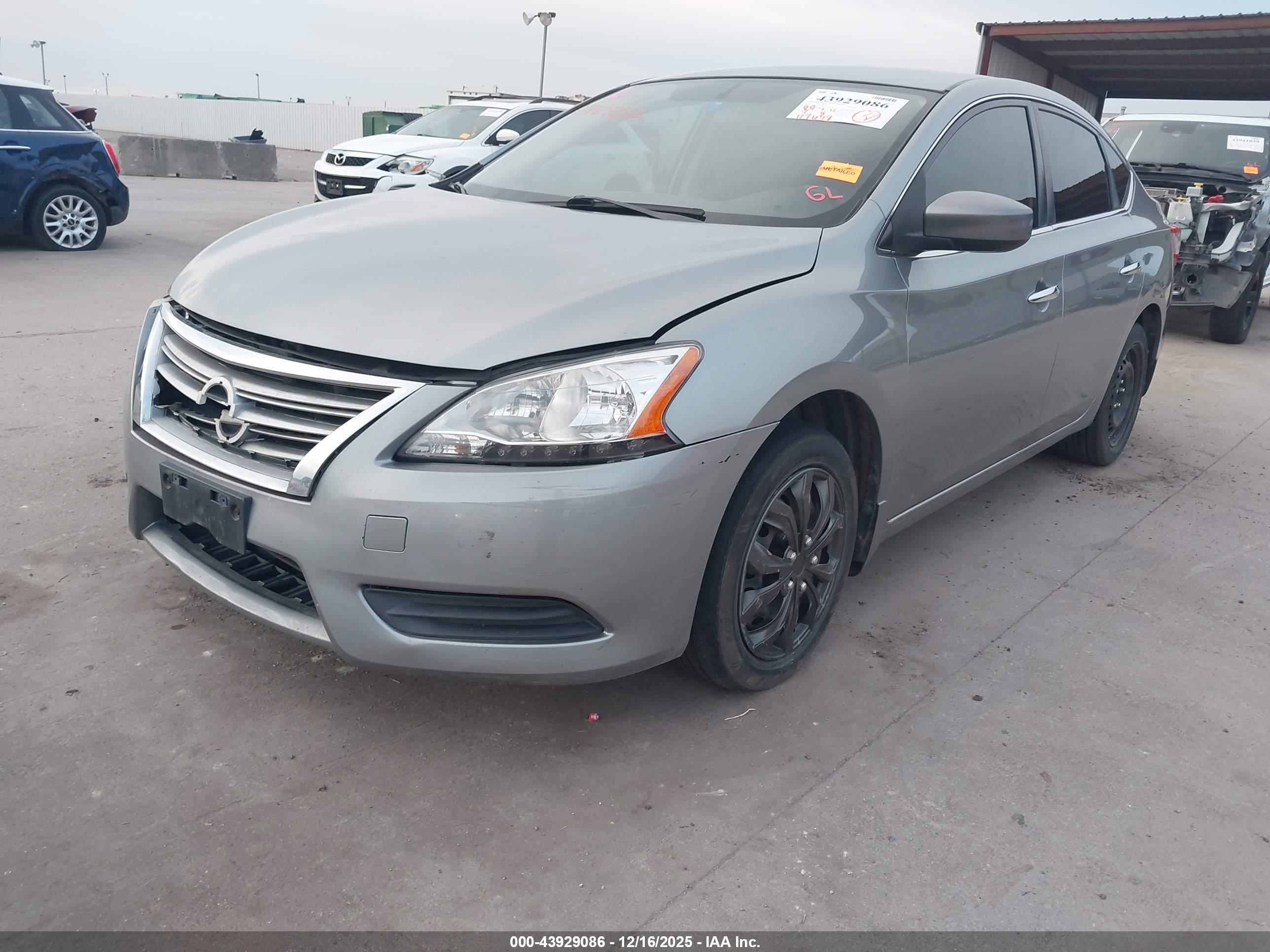 NISSAN SENTRA image 2