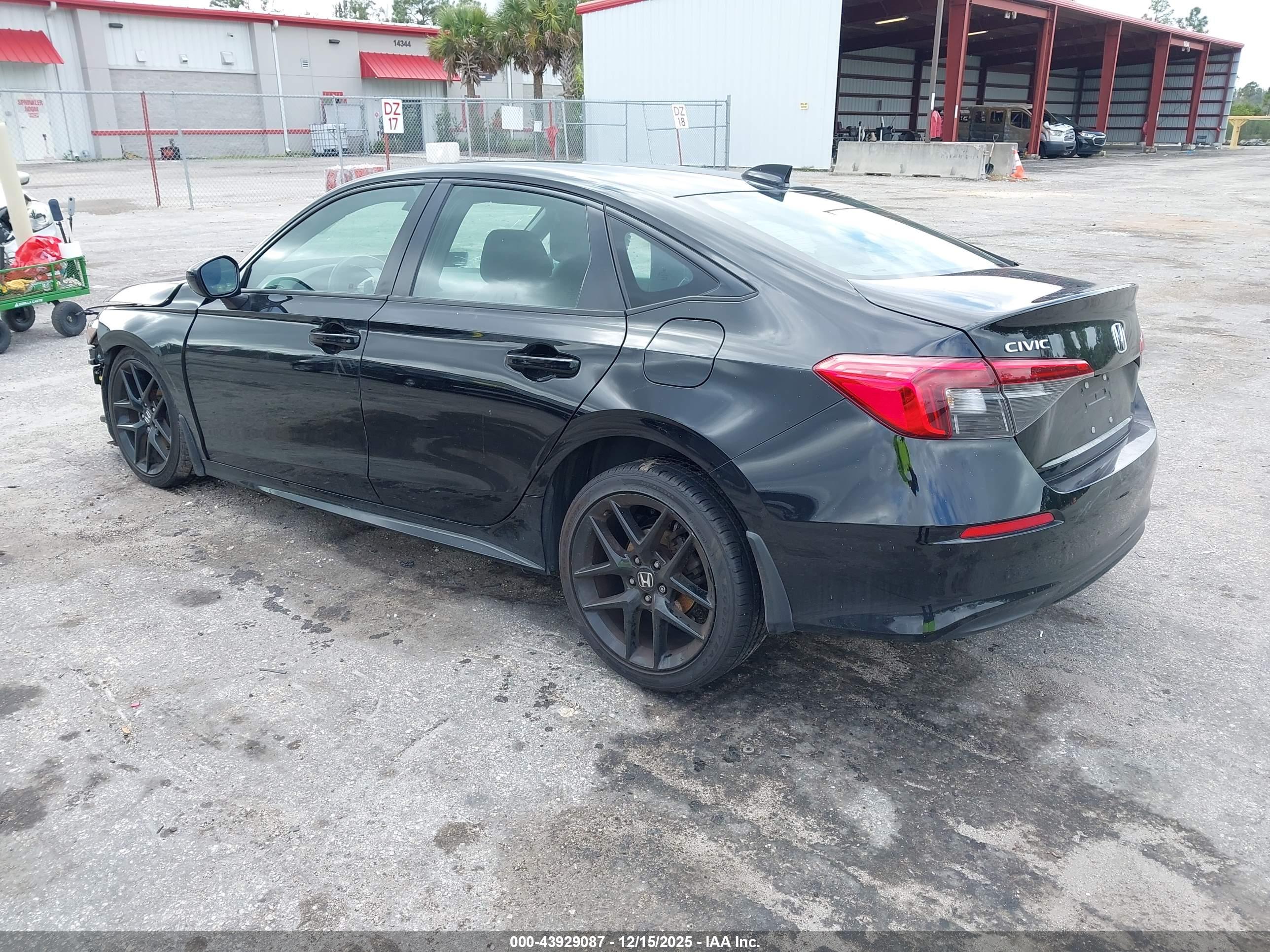 HONDA CIVIC image 3