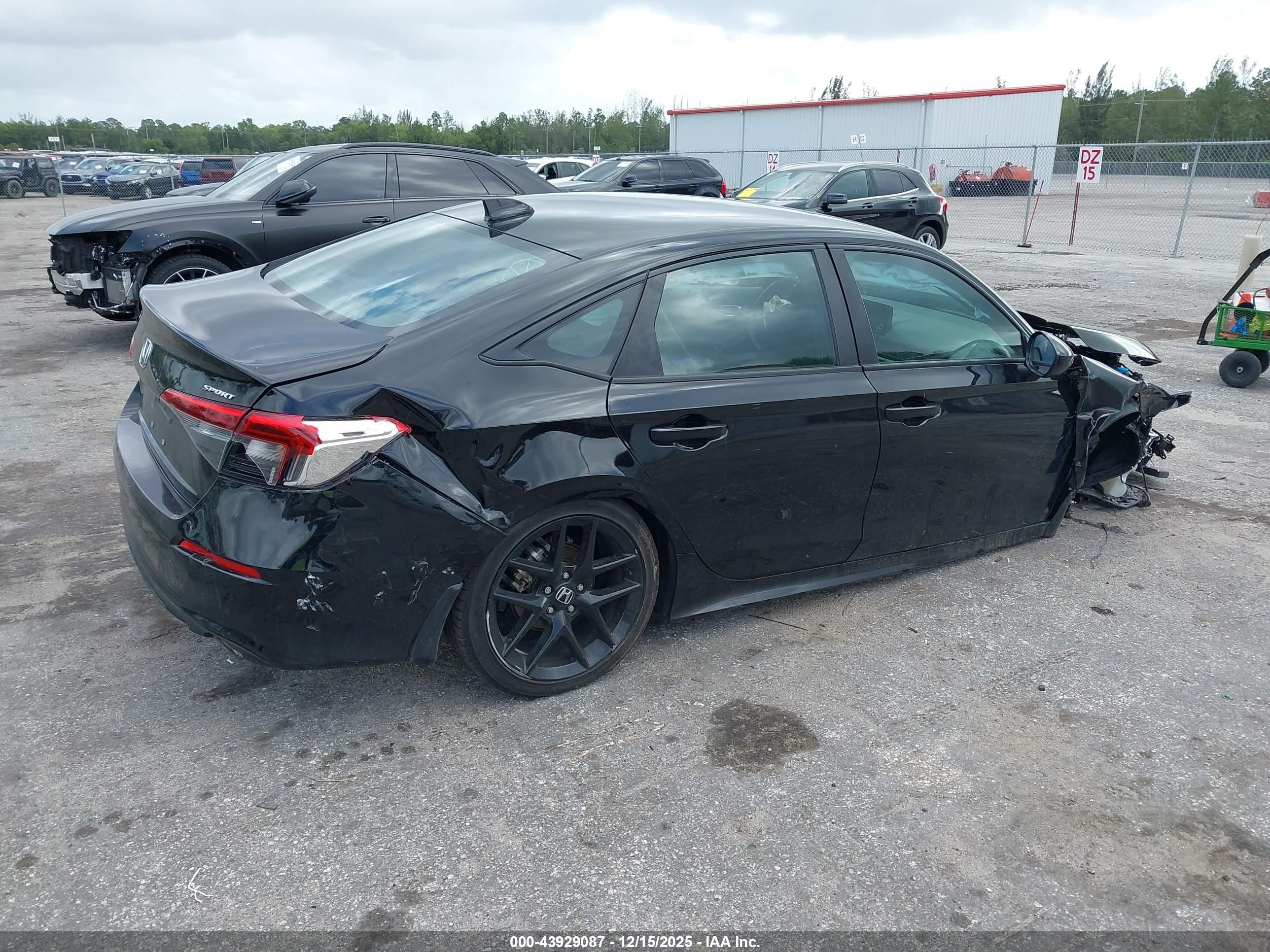 HONDA CIVIC image 4