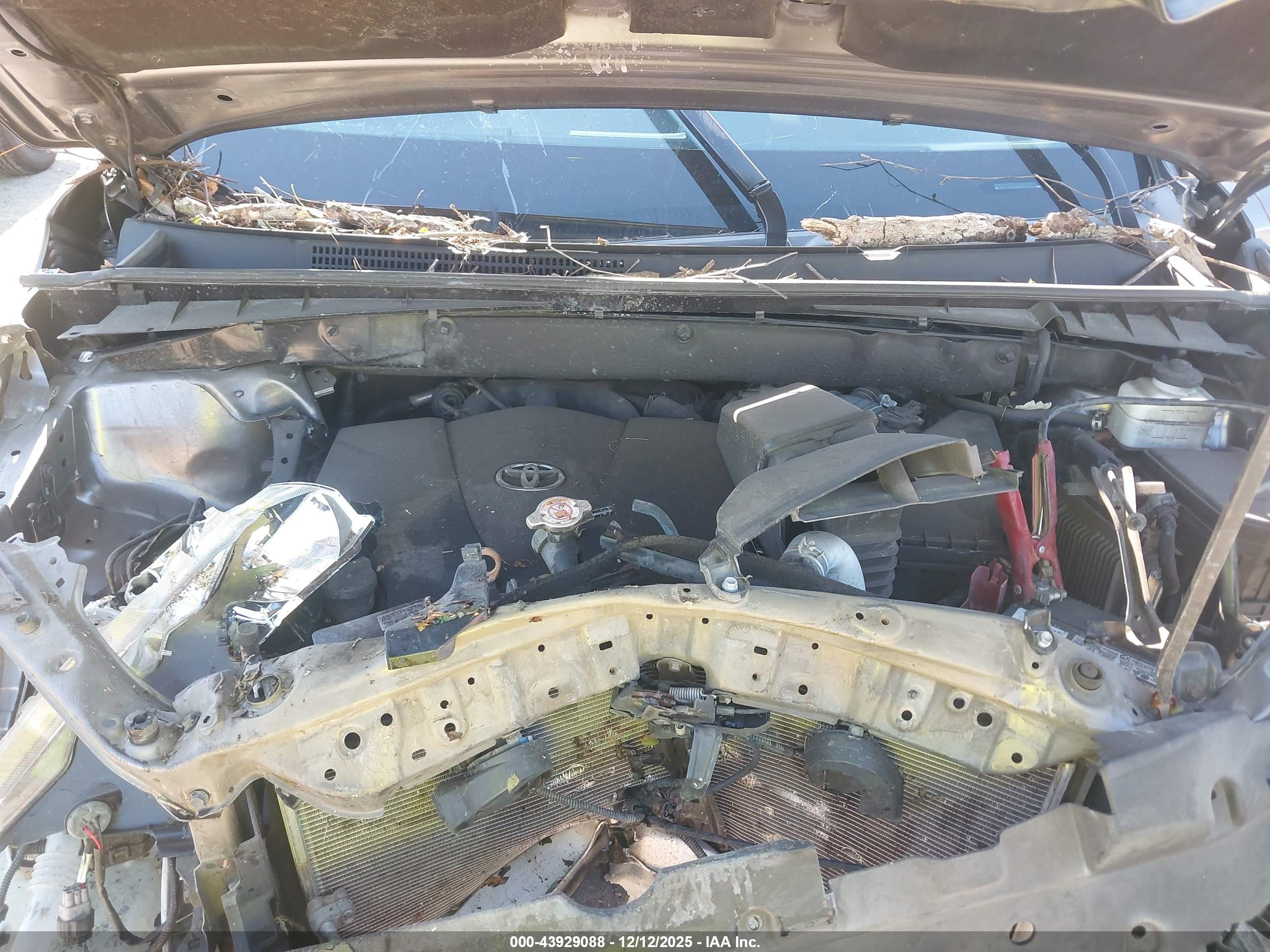 TOYOTA HIGHLANDER image 10