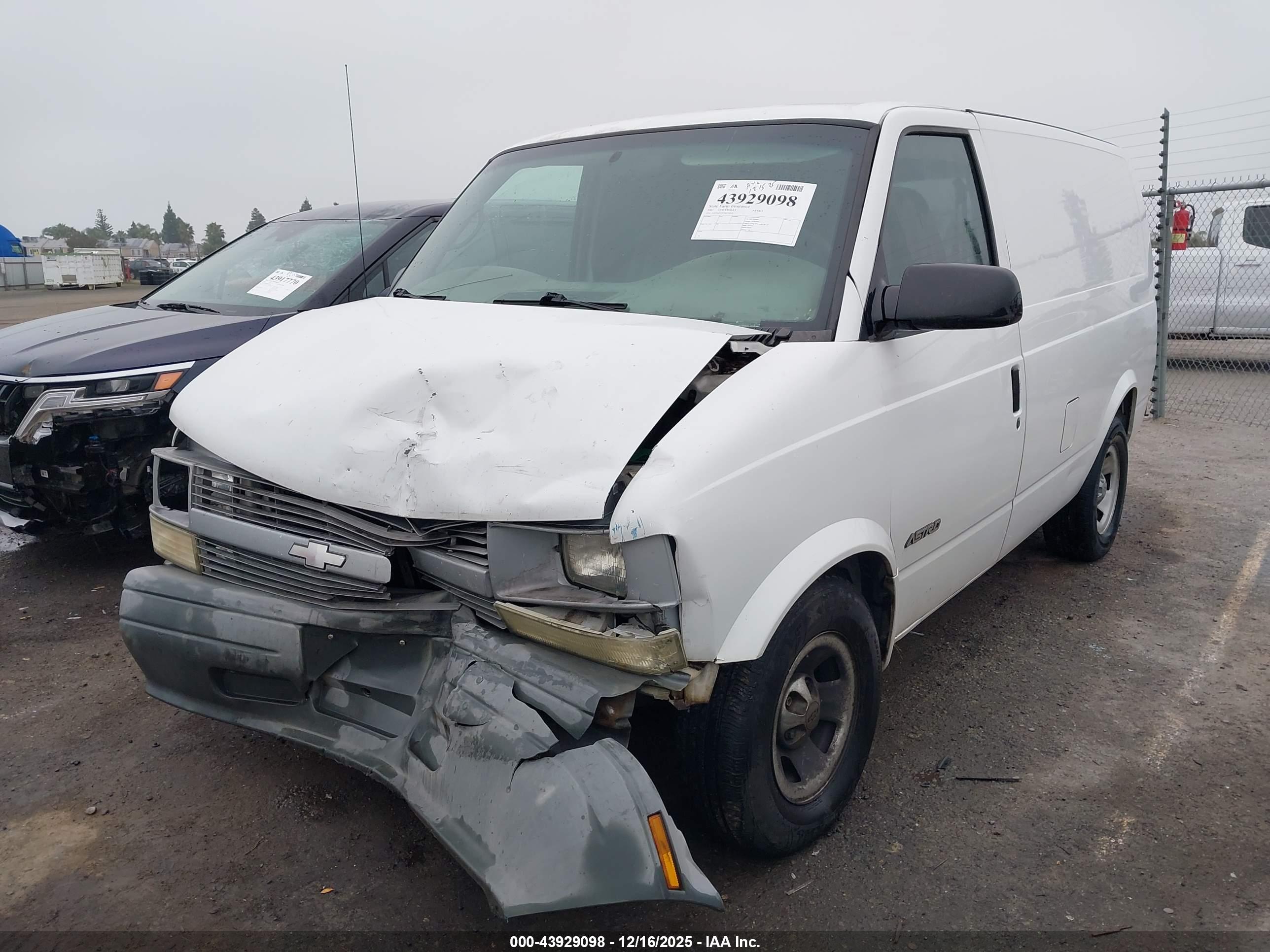 CHEVROLET ASTRO image 2