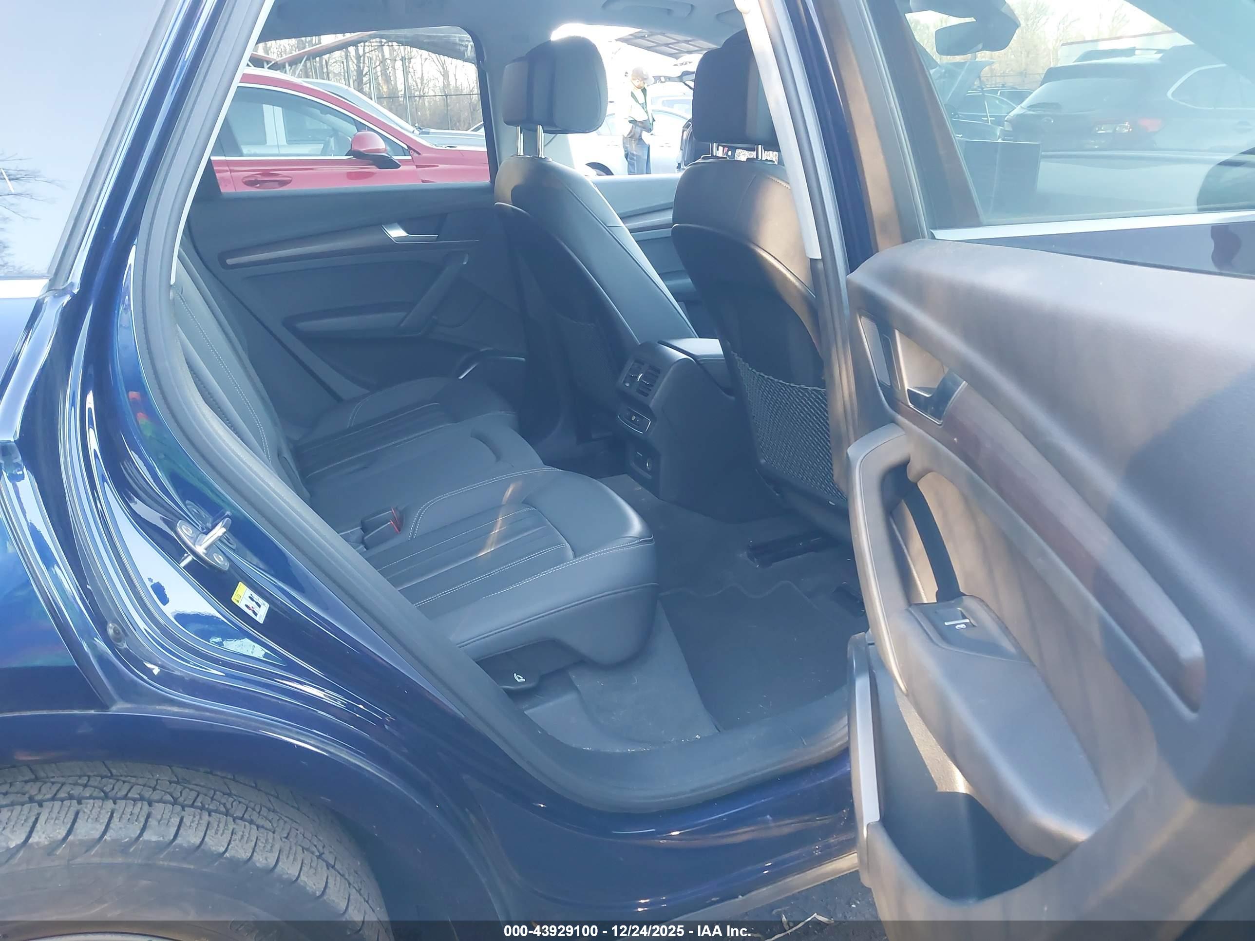 AUDI Q5 image 8