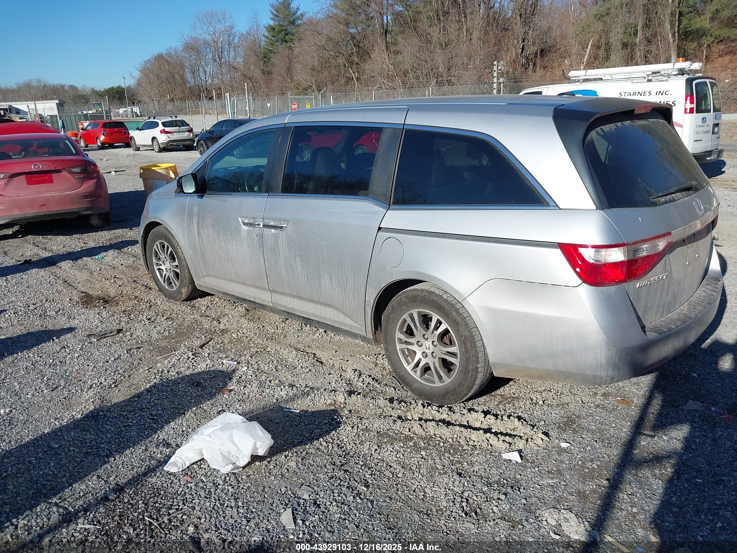HONDA ODYSSEY image 3