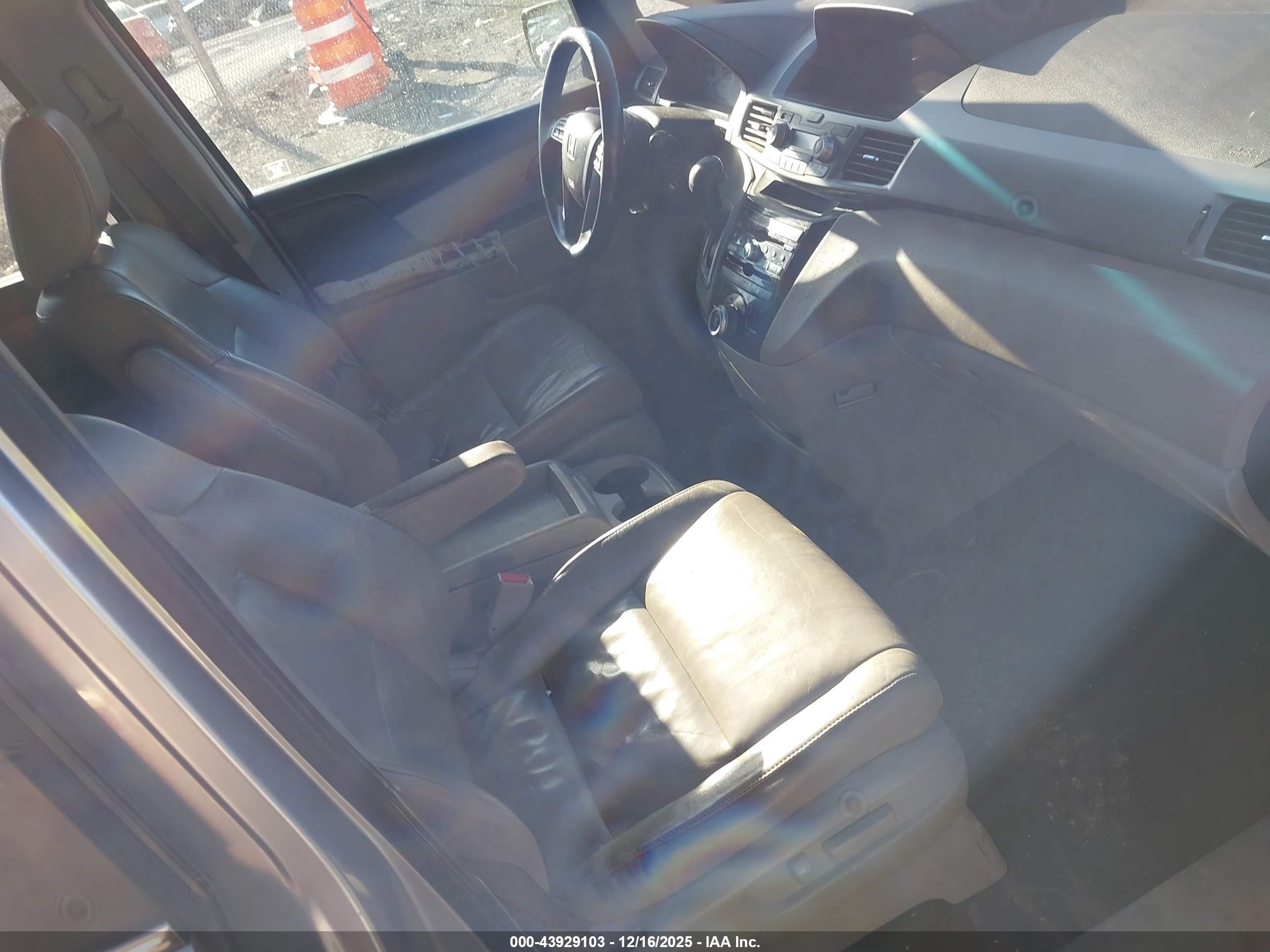 HONDA ODYSSEY image 5