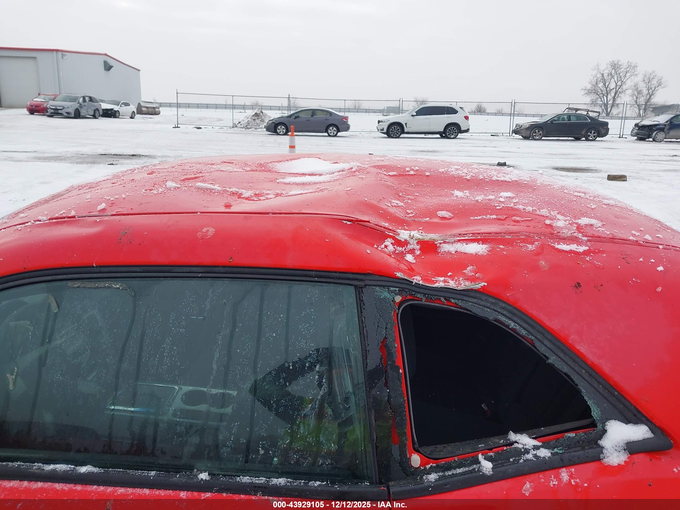 DODGE CHALLENGER image 6