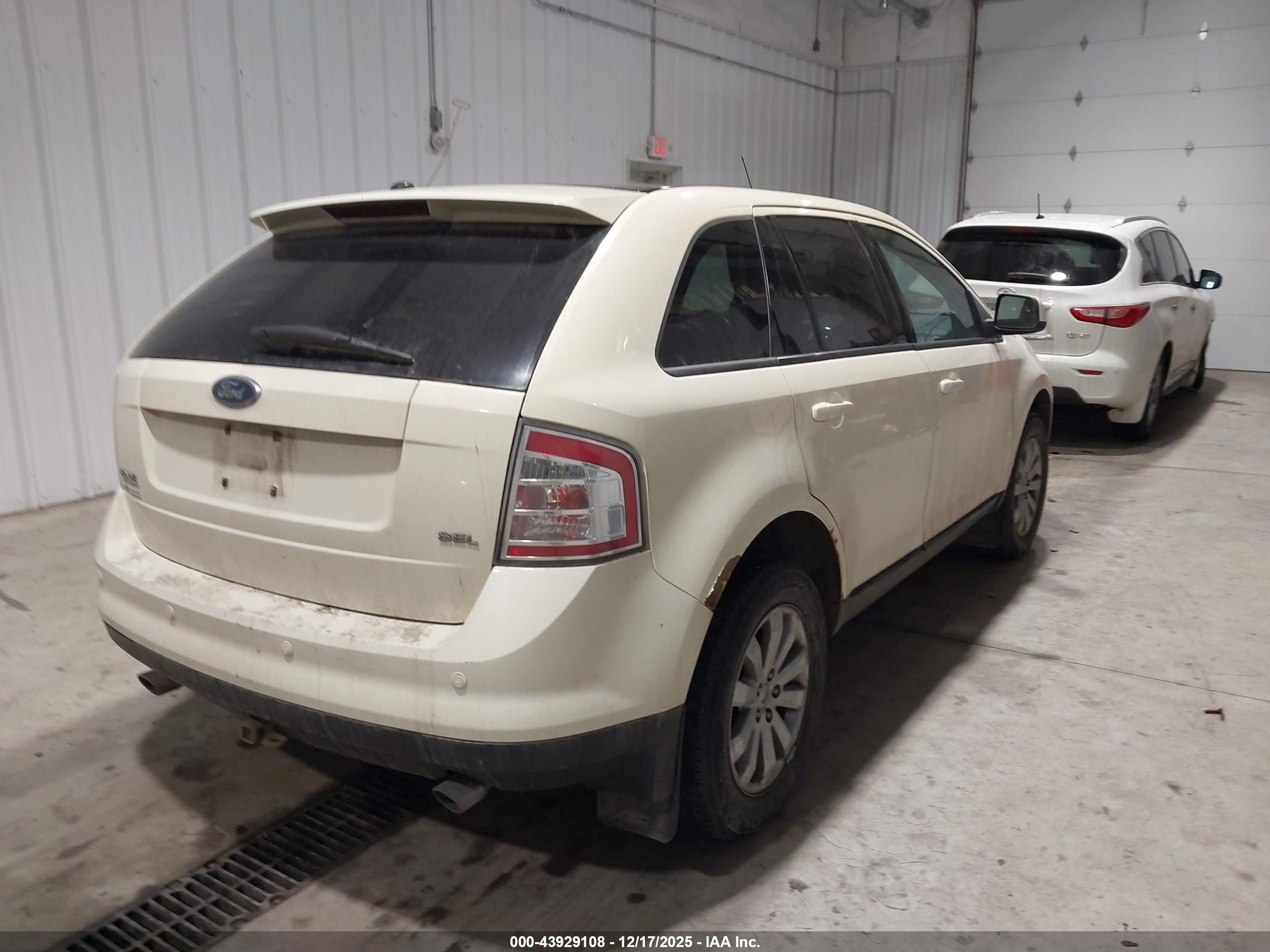 FORD EDGE image 4