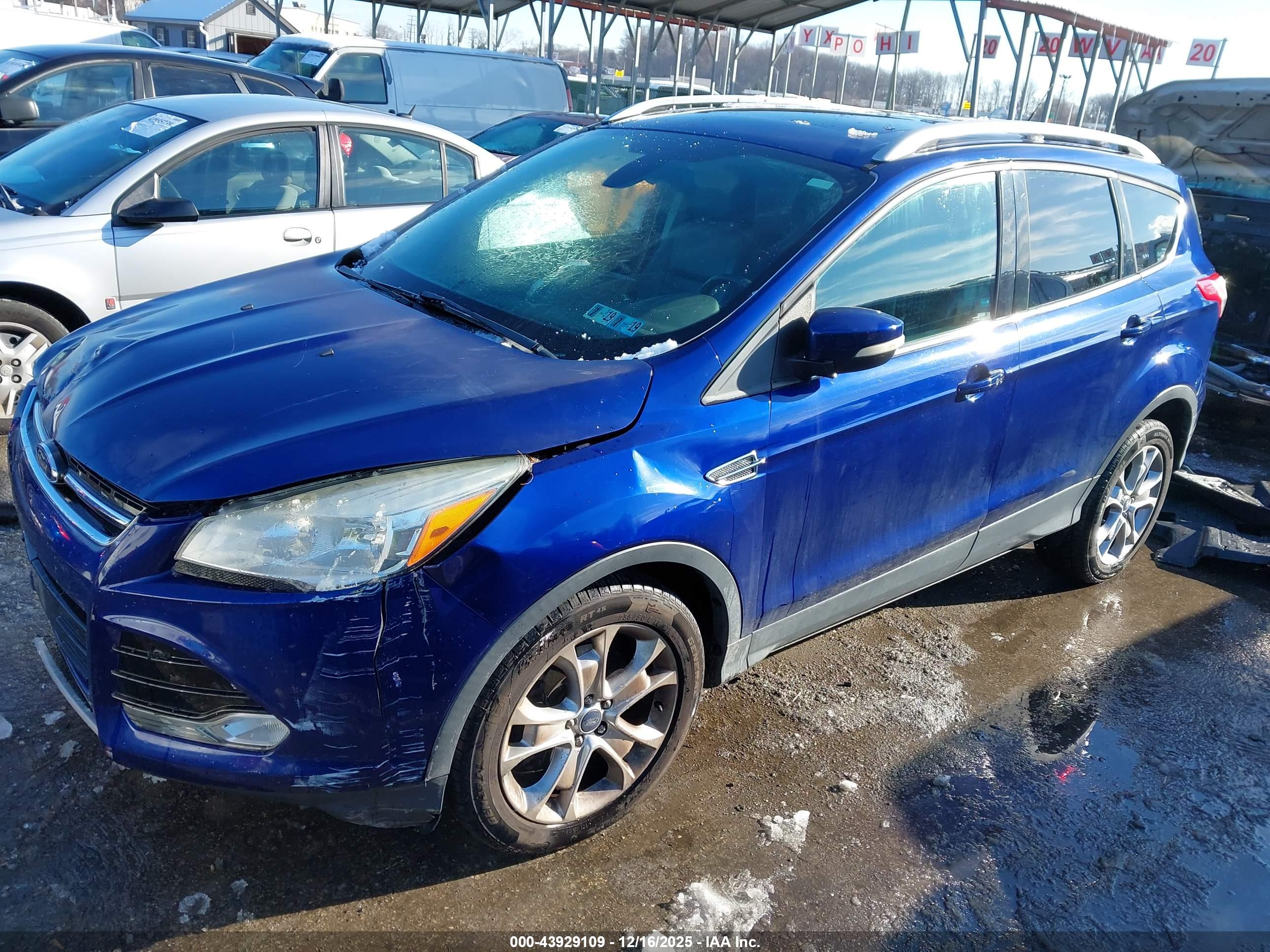 FORD ESCAPE image 2