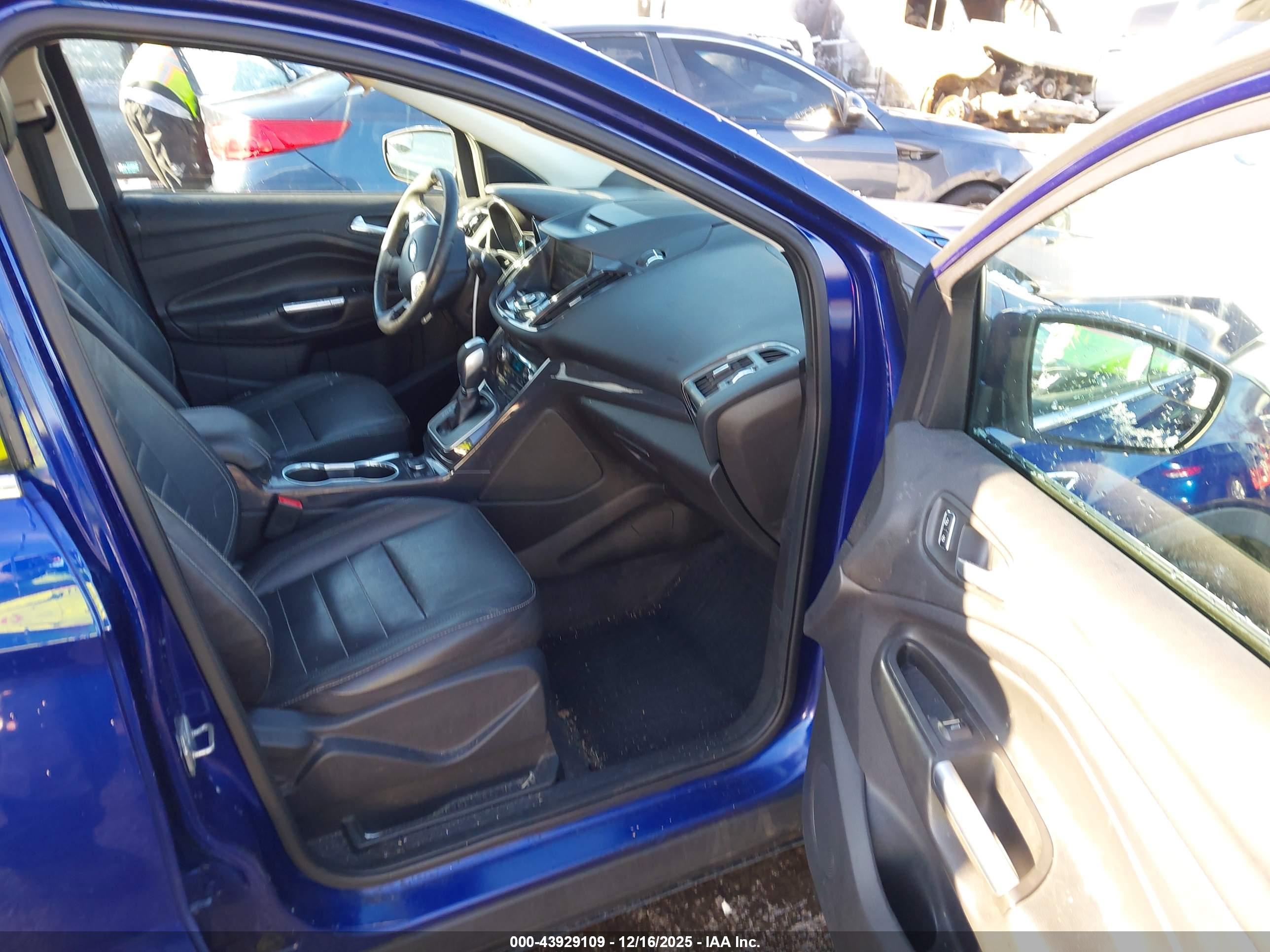 FORD ESCAPE image 5
