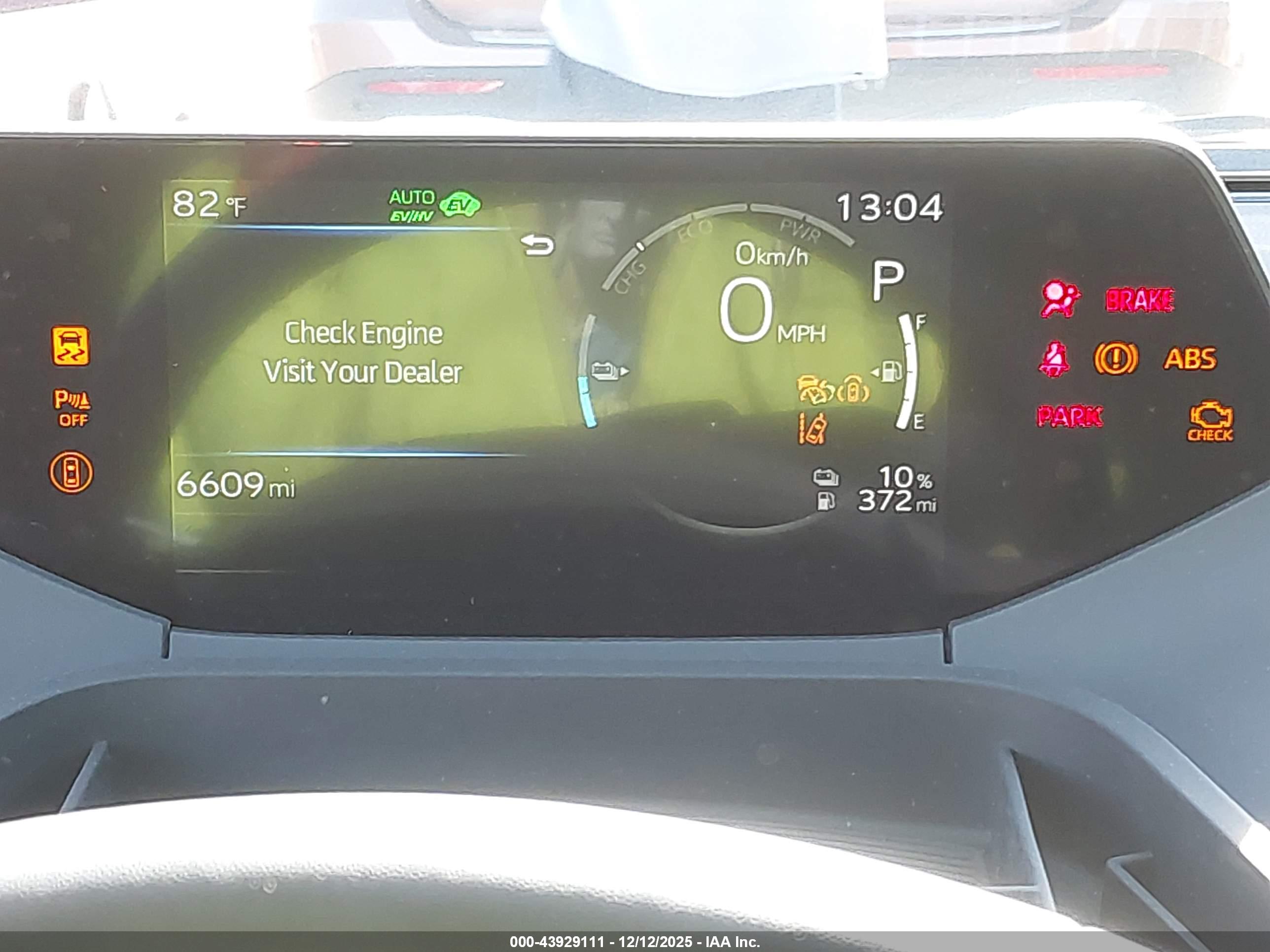 TOYOTA PRIUS image 7