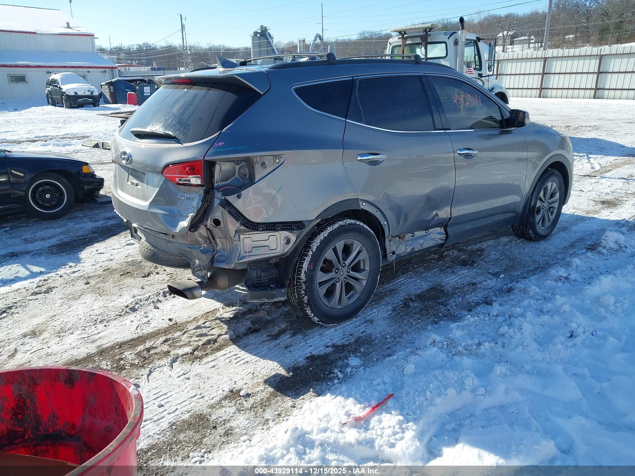 HYUNDAI SANTA image 4