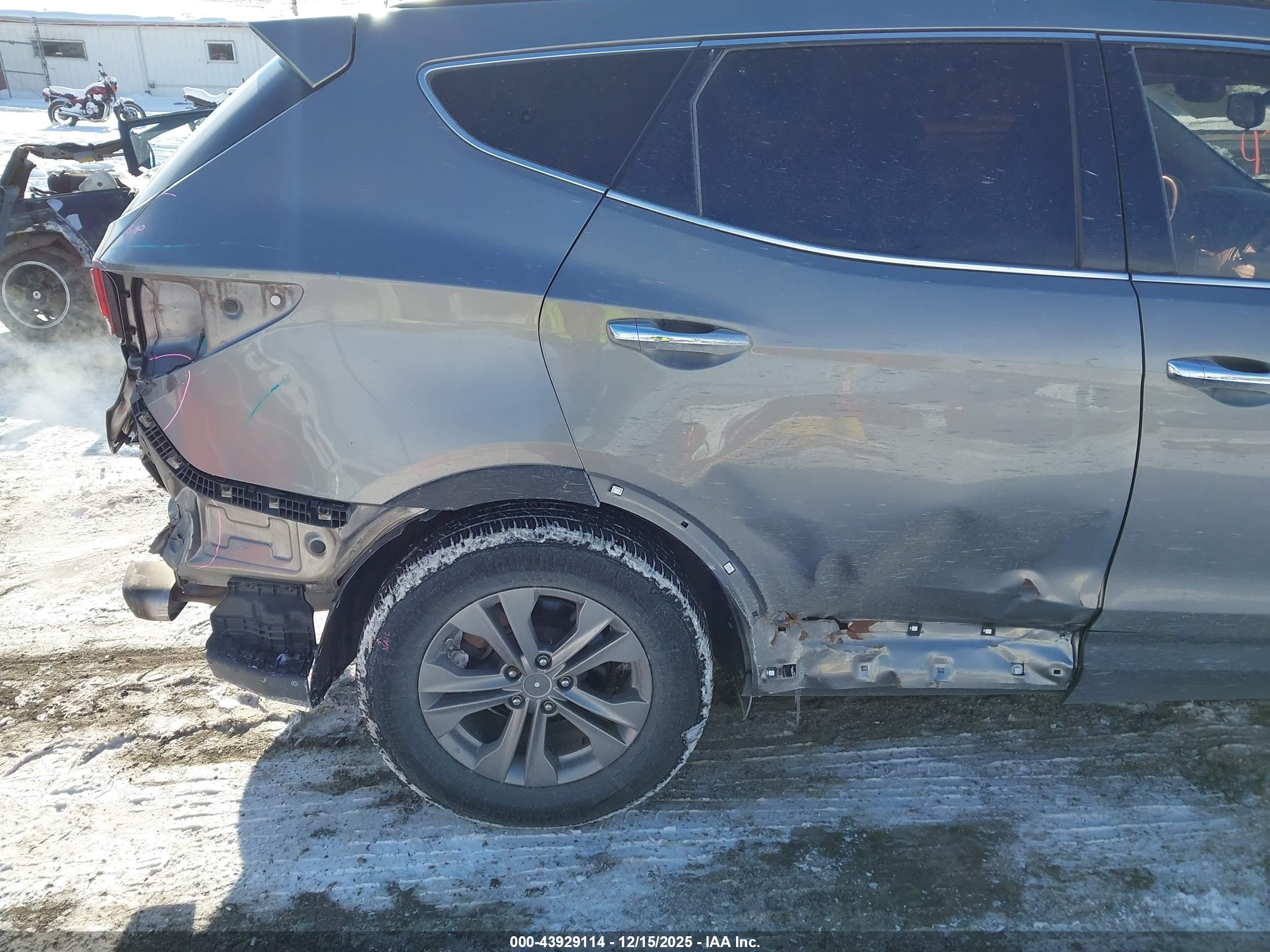 HYUNDAI SANTA image 6