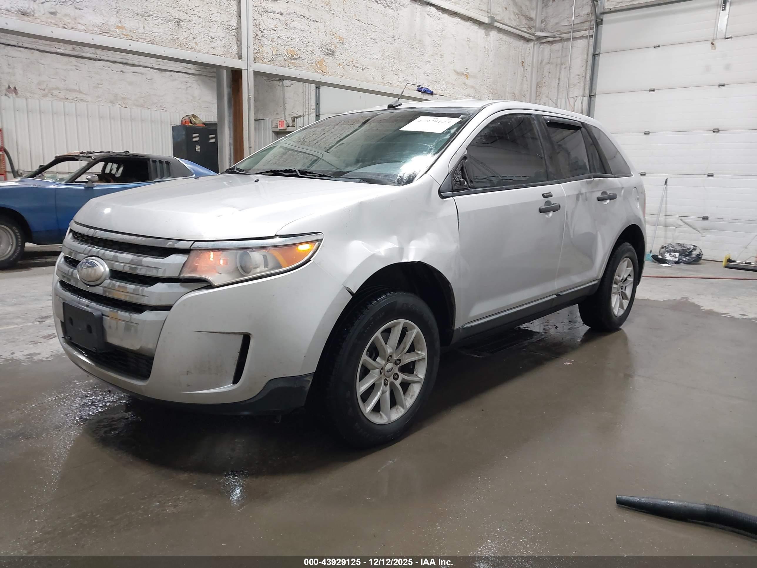 FORD EDGE image 2