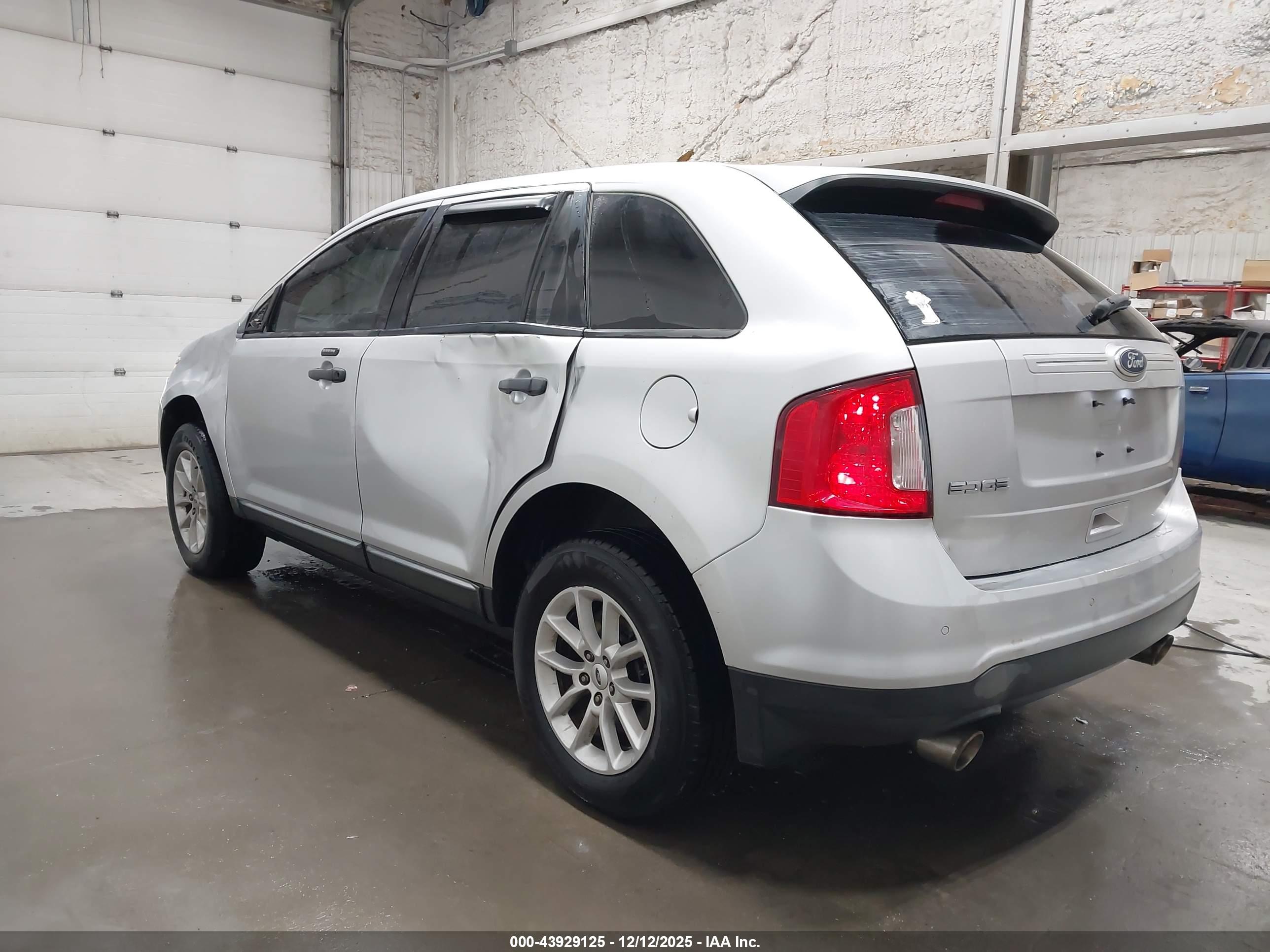 FORD EDGE image 3