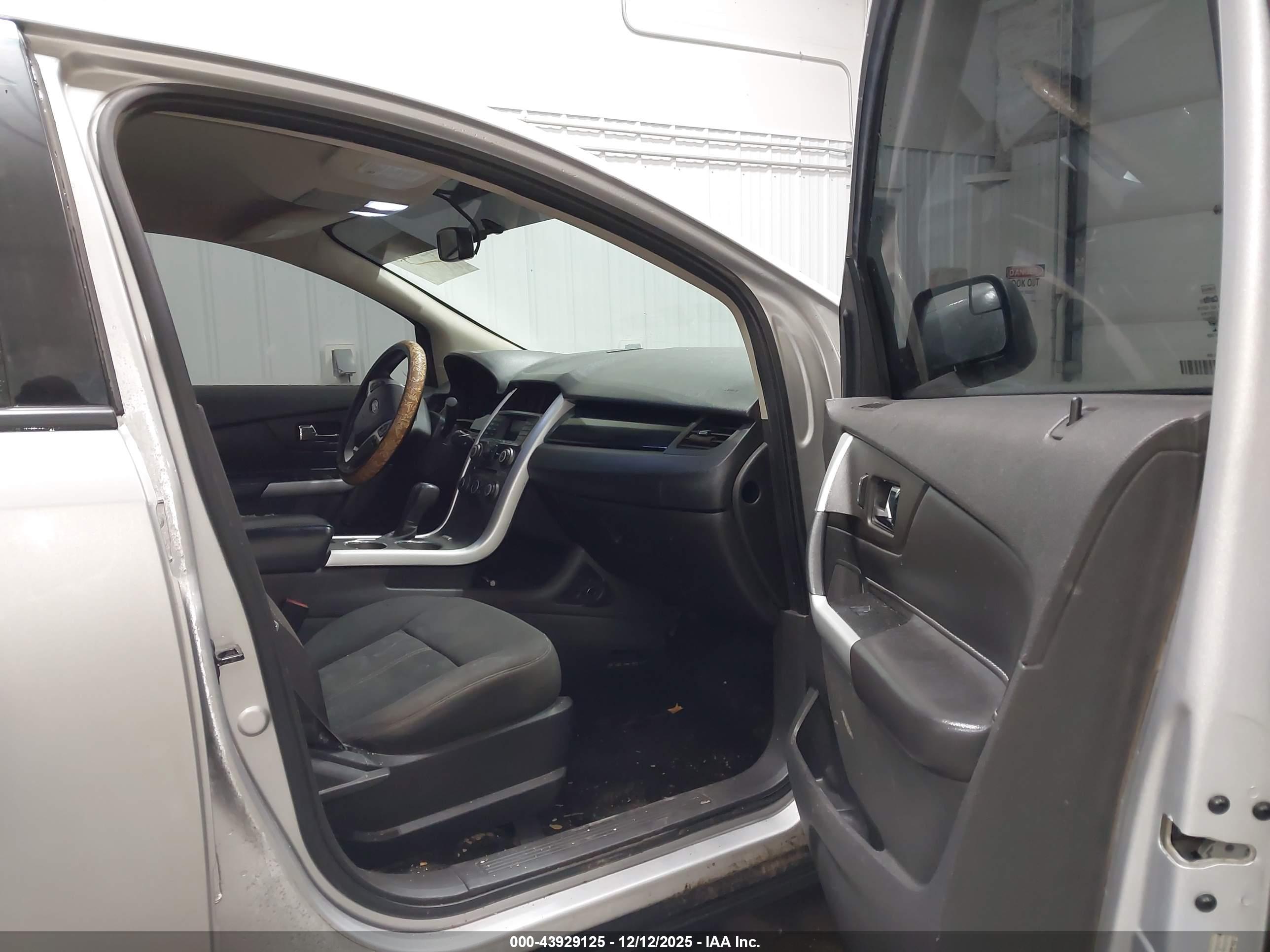 FORD EDGE image 5