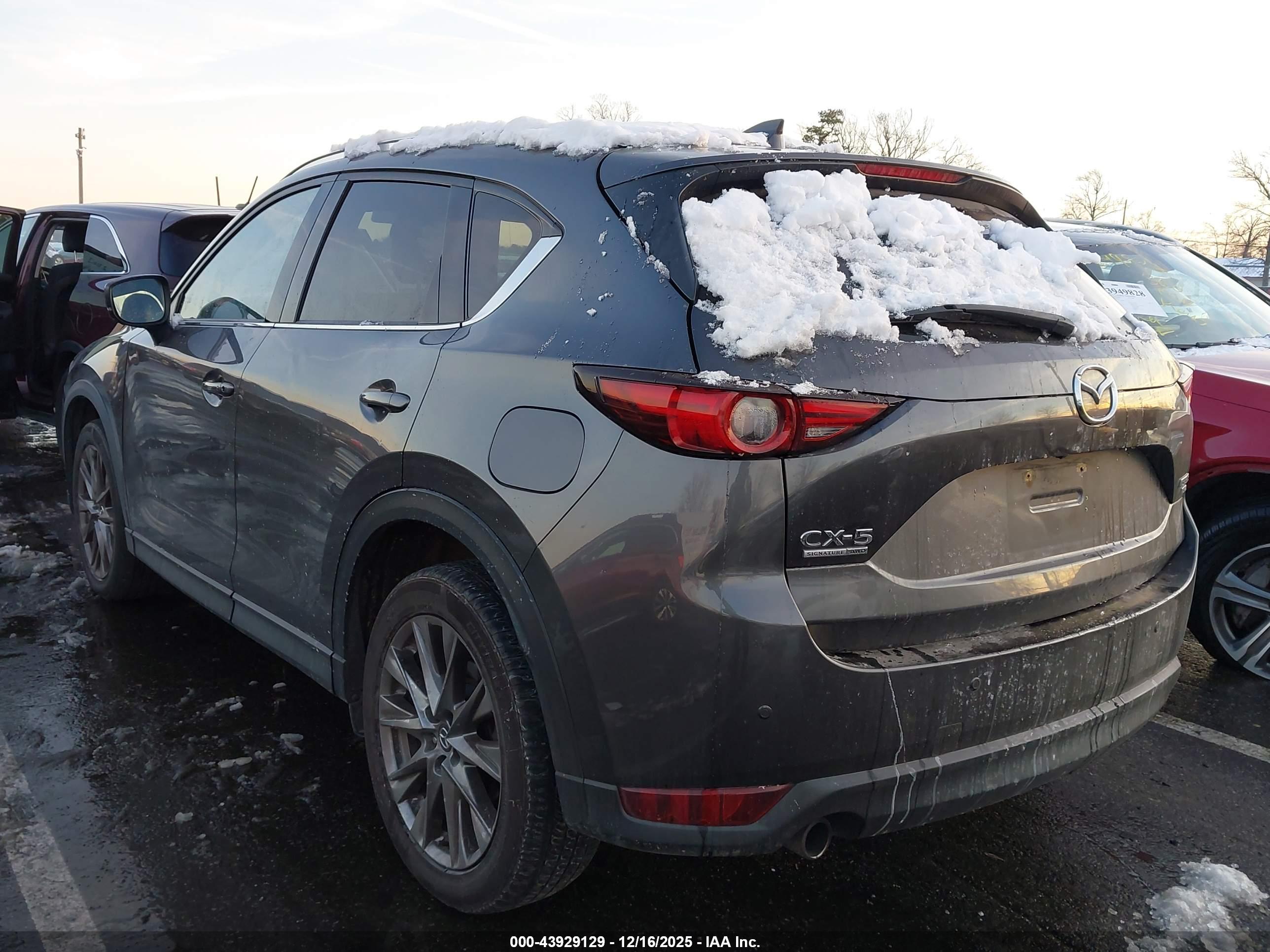 MAZDA CX-5 image 3