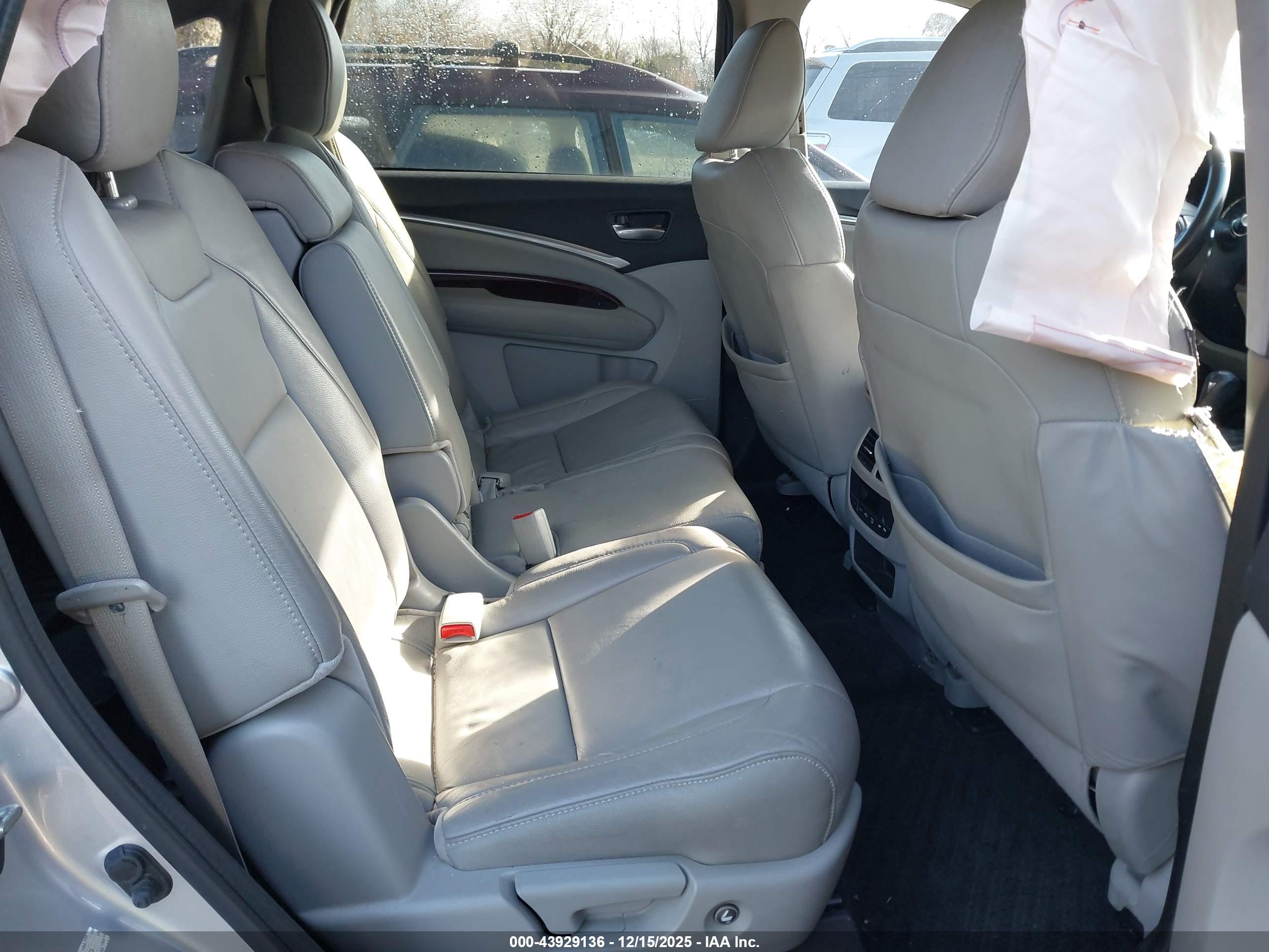 ACURA MDX image 8