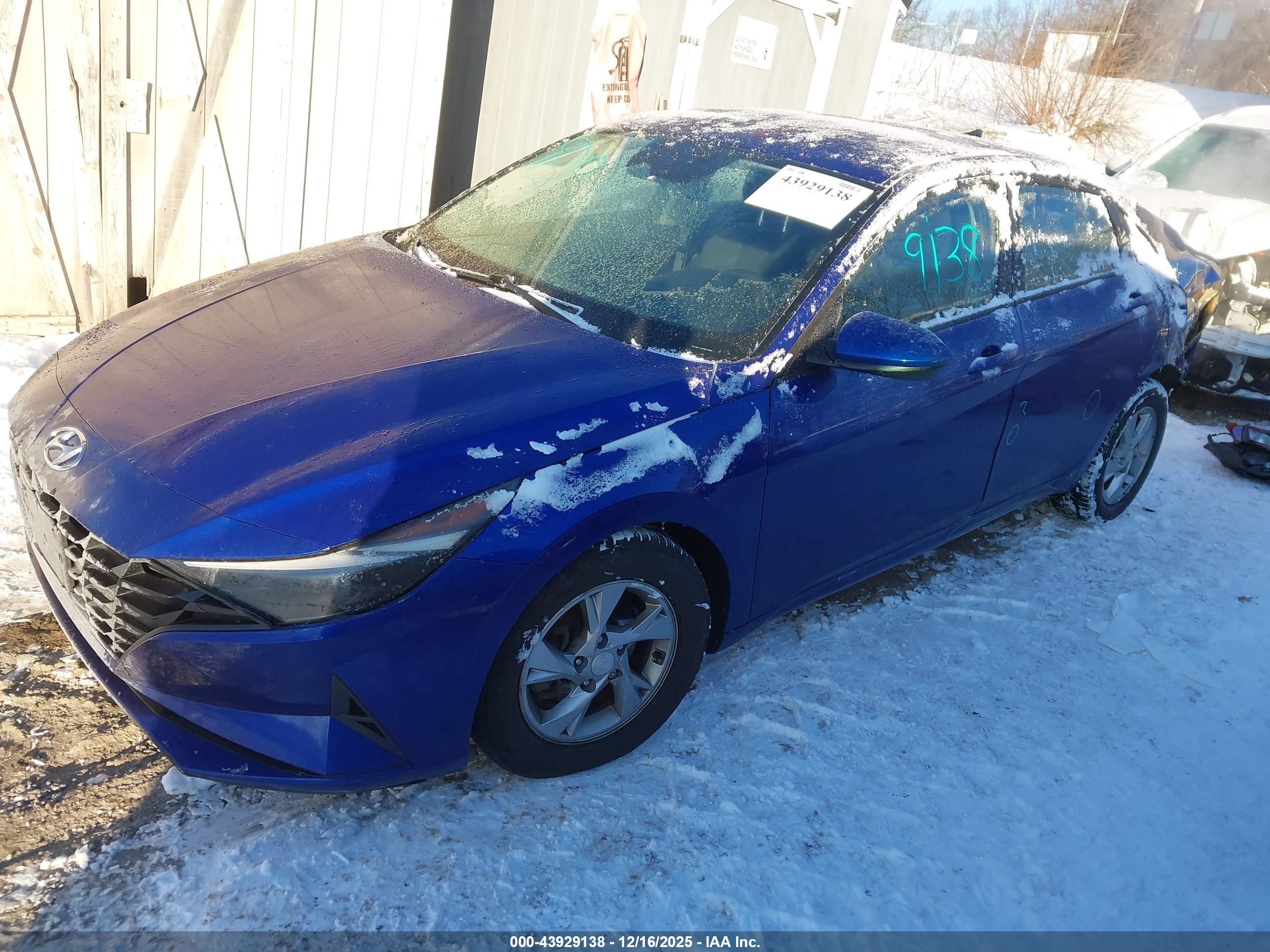 HYUNDAI ELANTRA image 2