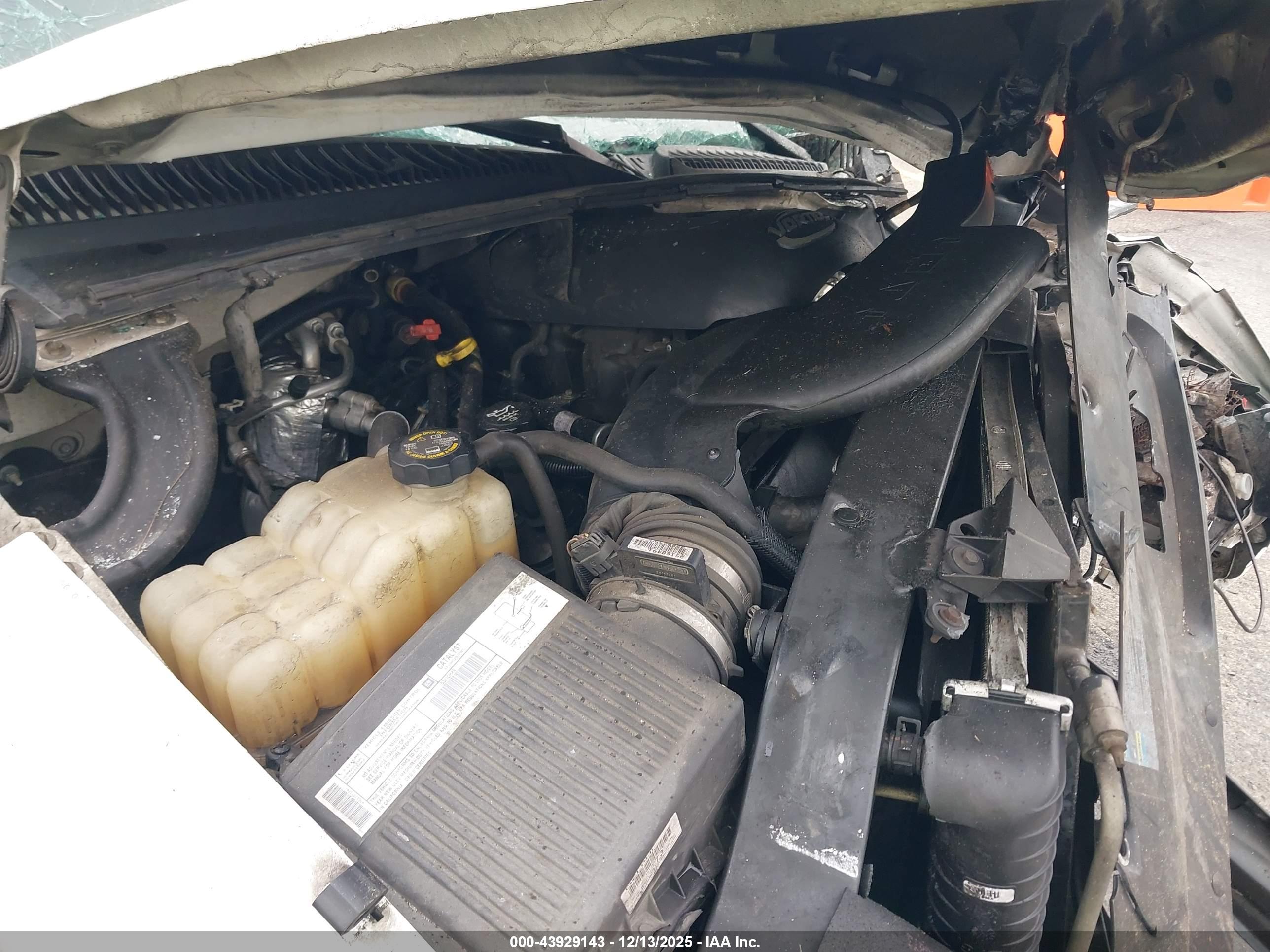 CHEVROLET AVALANCHE image 10
