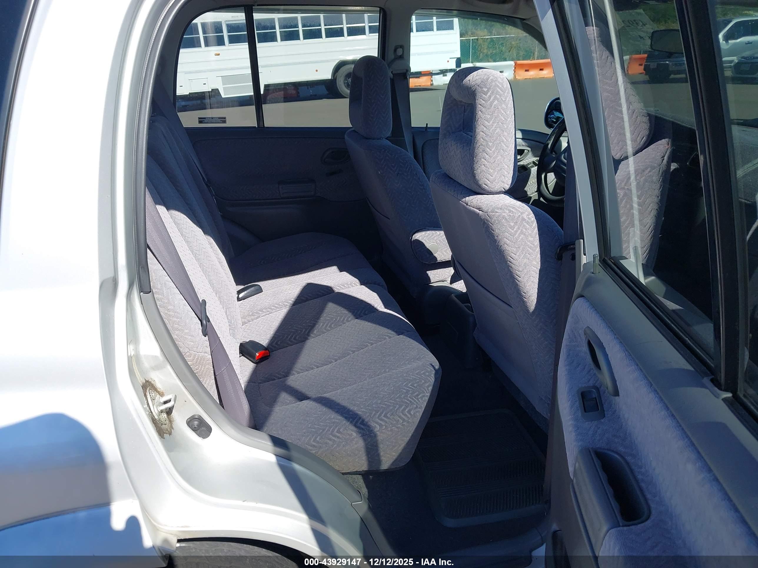 SUZUKI GRAND image 8
