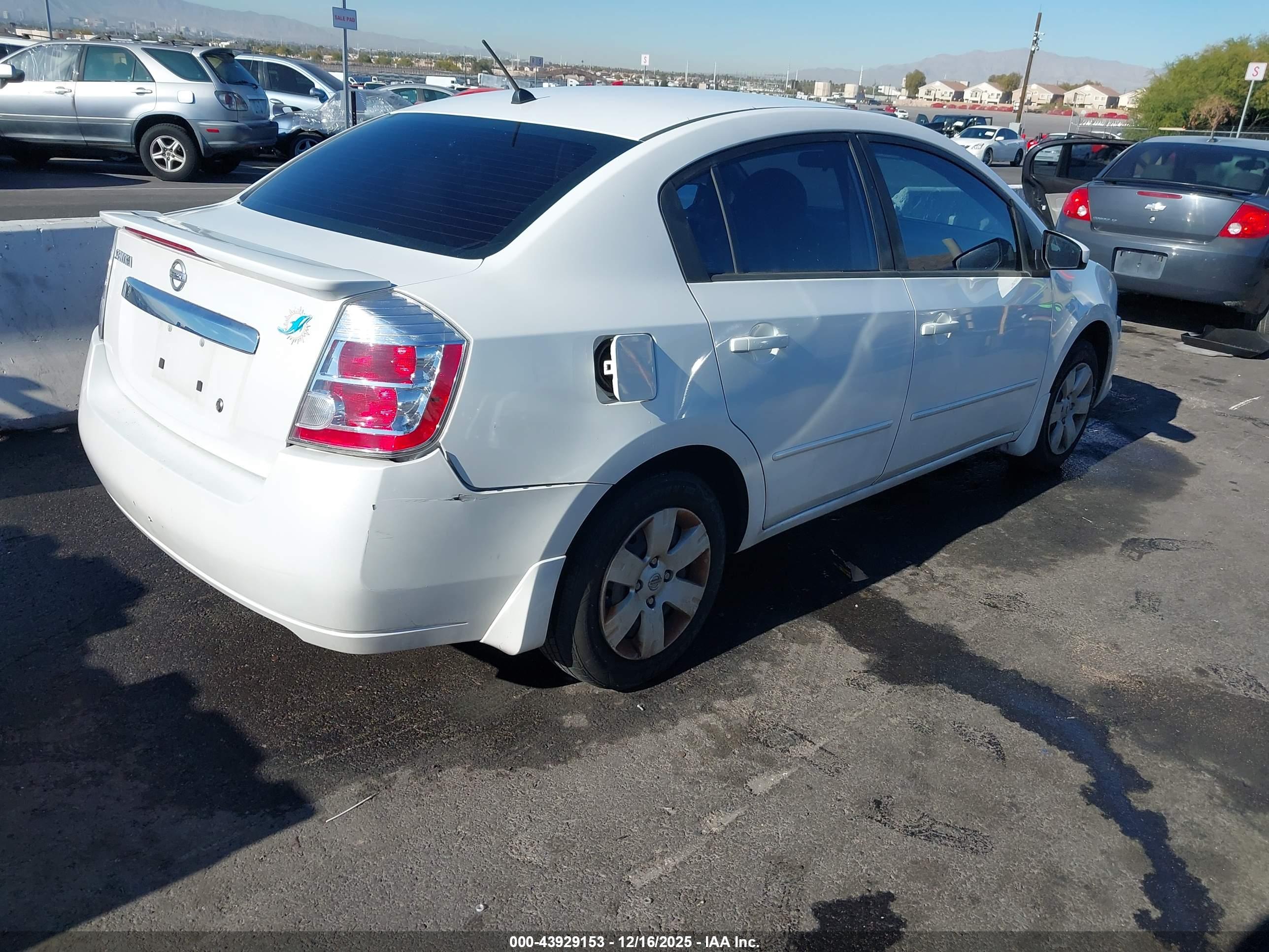 NISSAN SENTRA image 4
