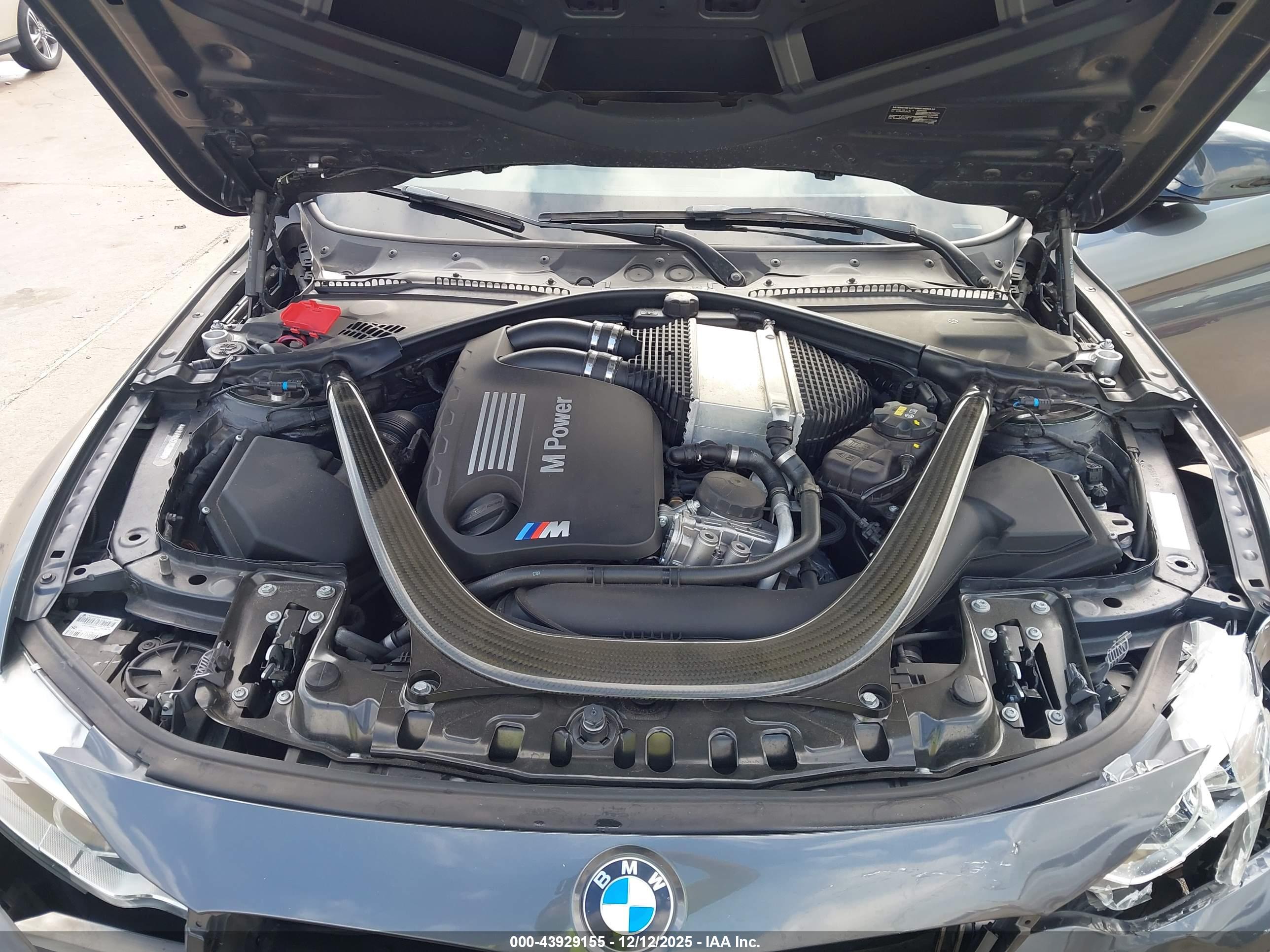 BMW M4 image 10