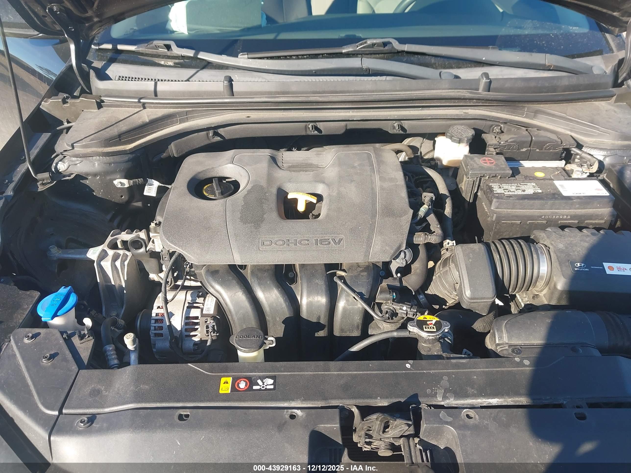 HYUNDAI ELANTRA image 10