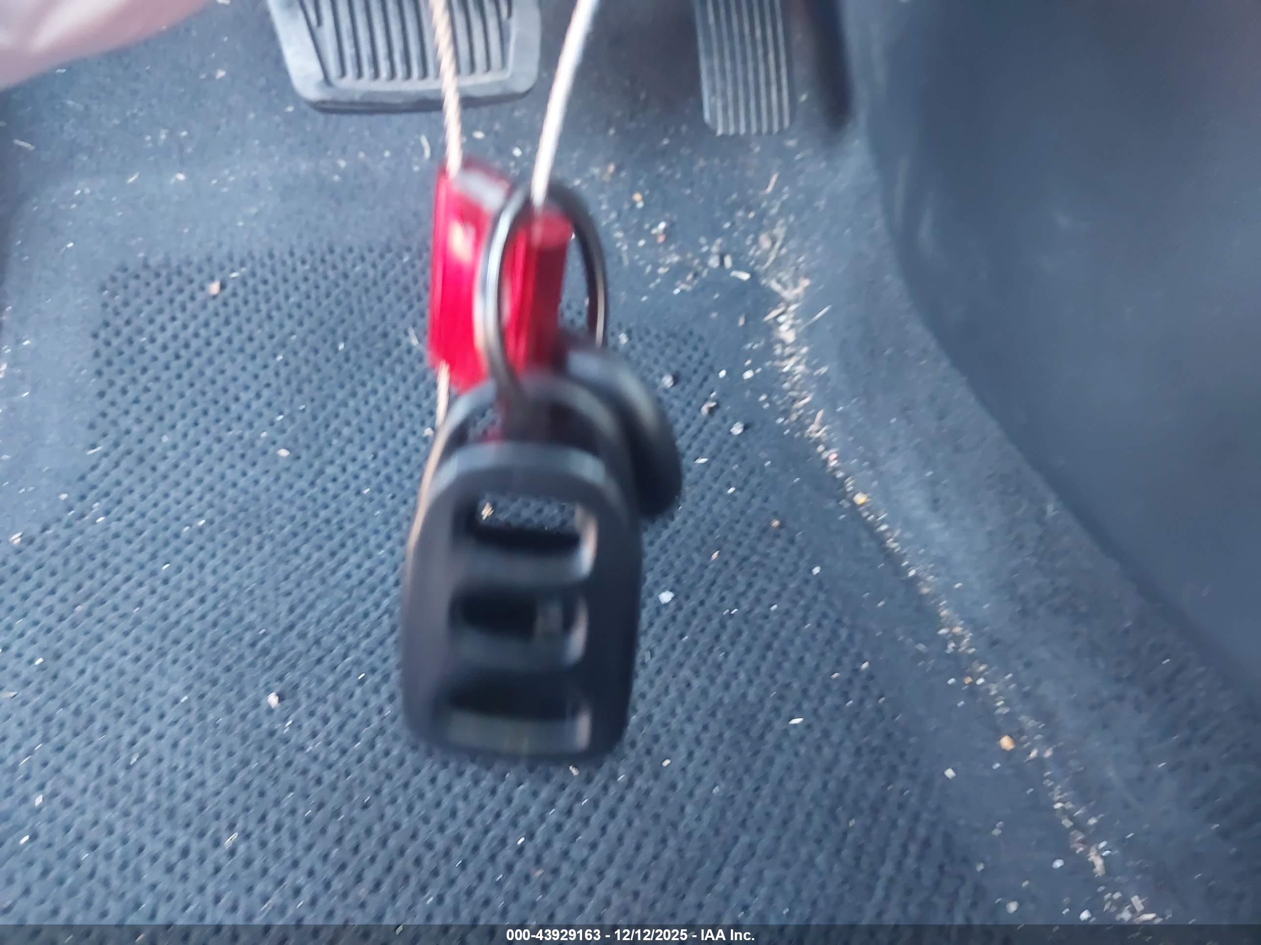 HYUNDAI ELANTRA image 11