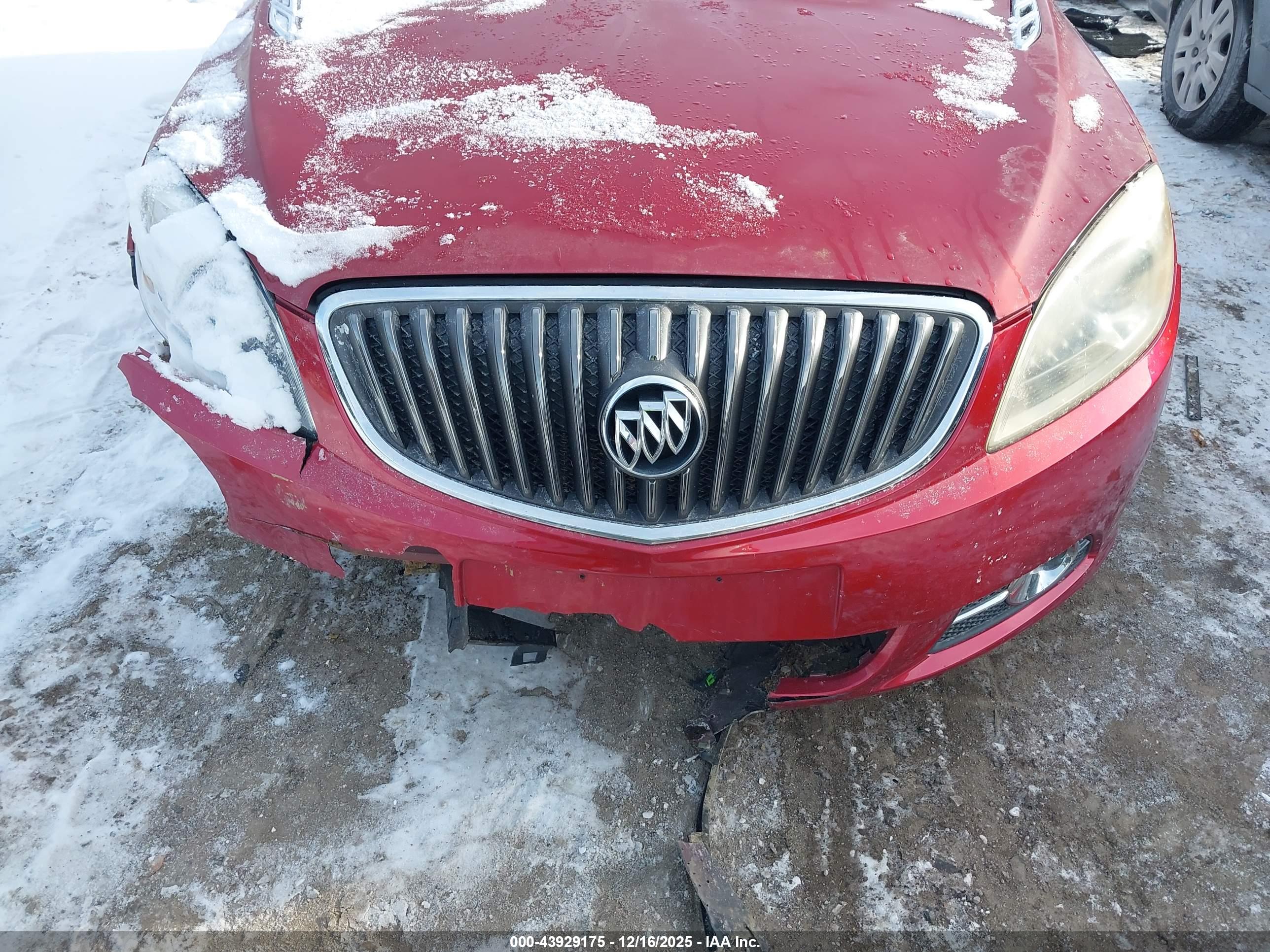 BUICK VERANO image 6