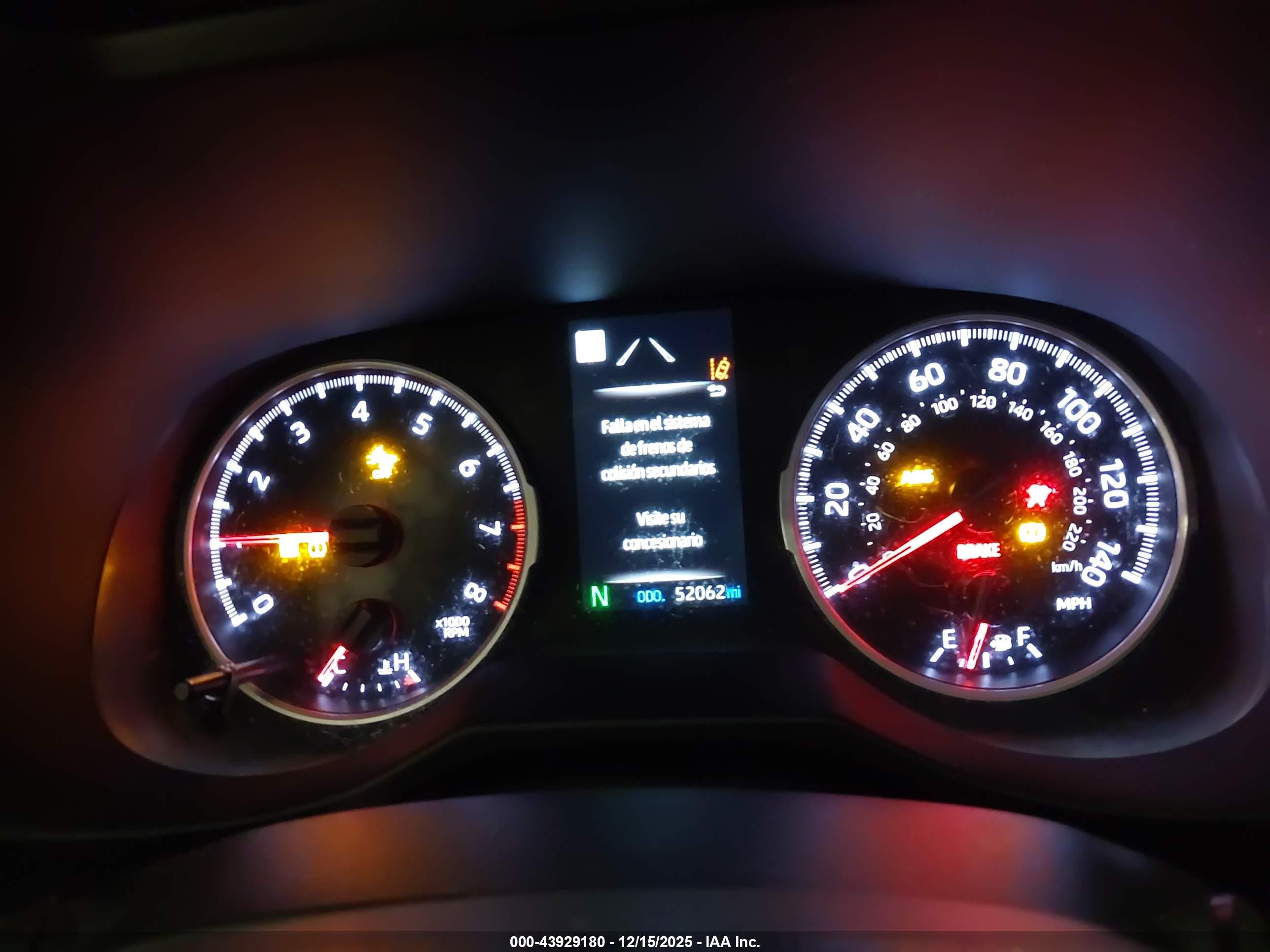TOYOTA RAV4 image 7