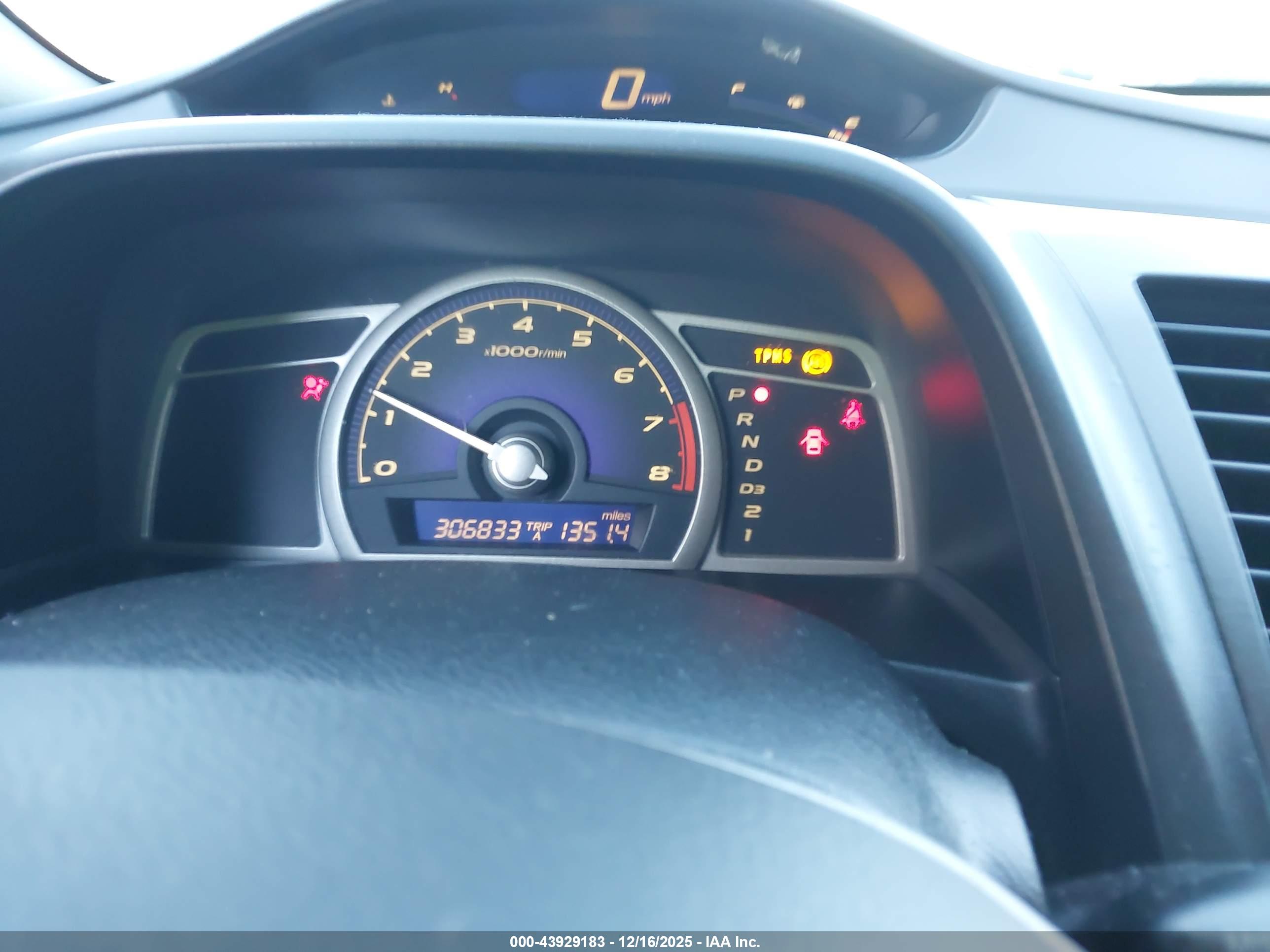 HONDA CIVIC image 7