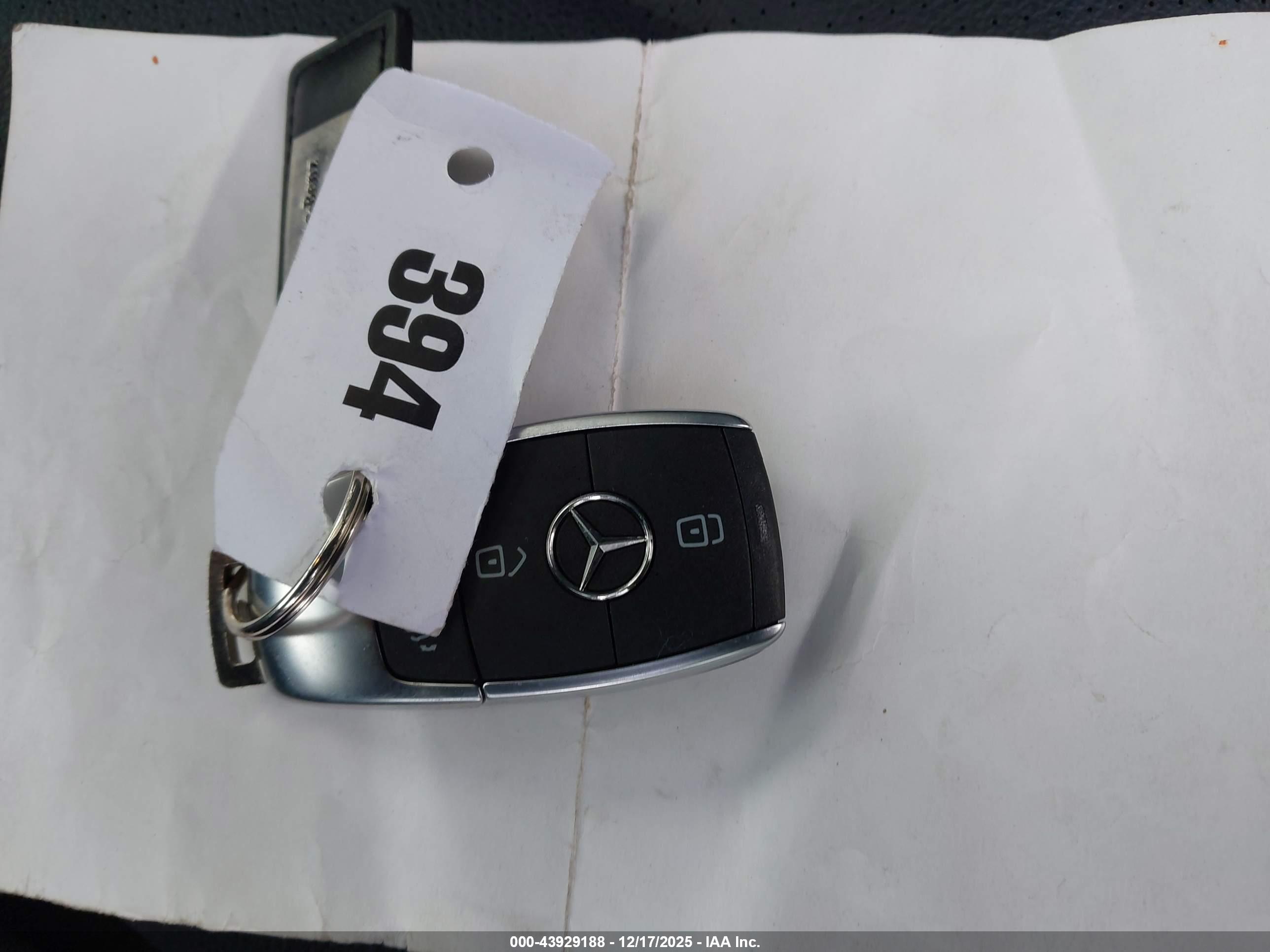 MERCEDES-BENZ GLE image 11
