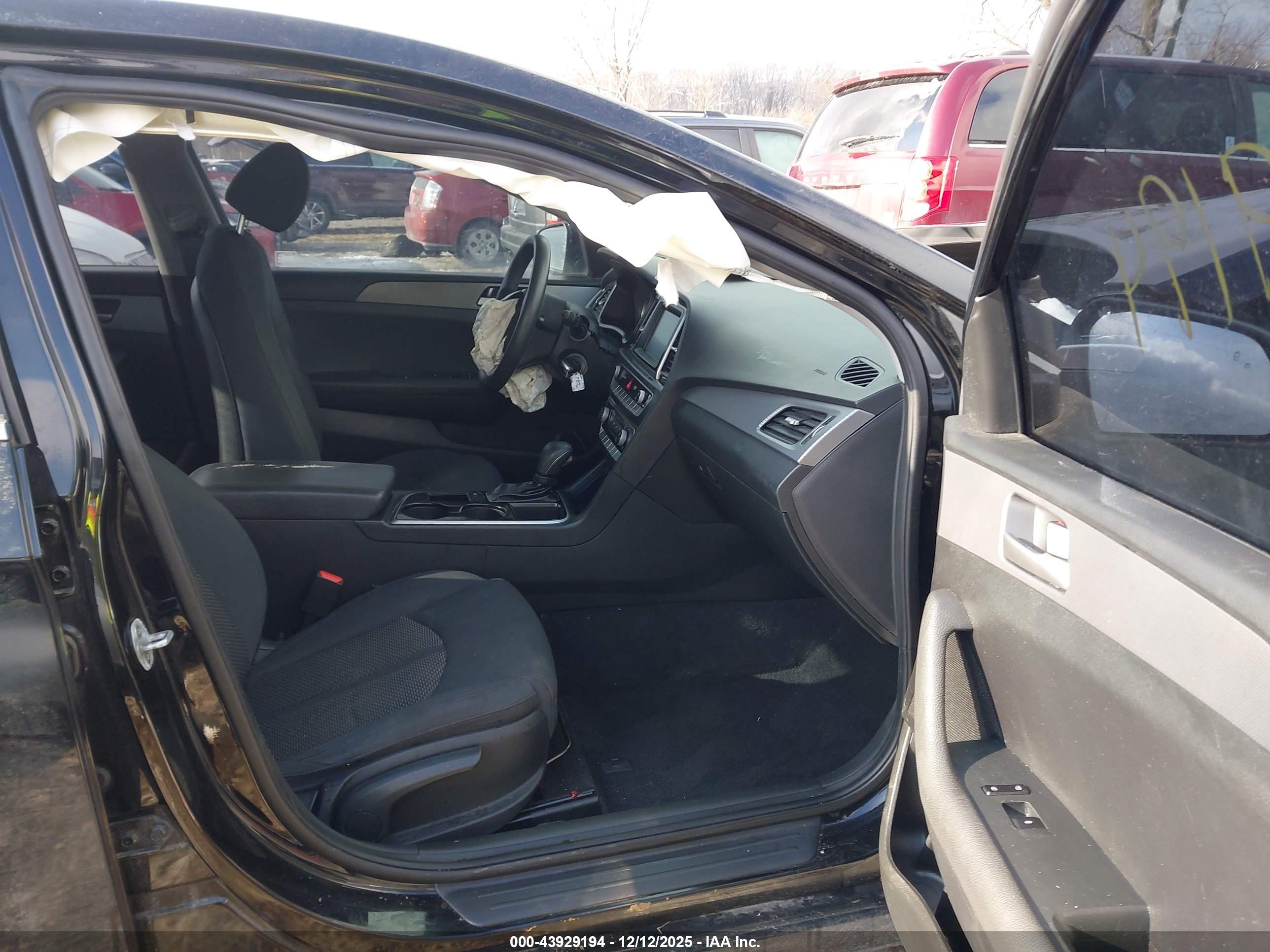 HYUNDAI SONATA image 5