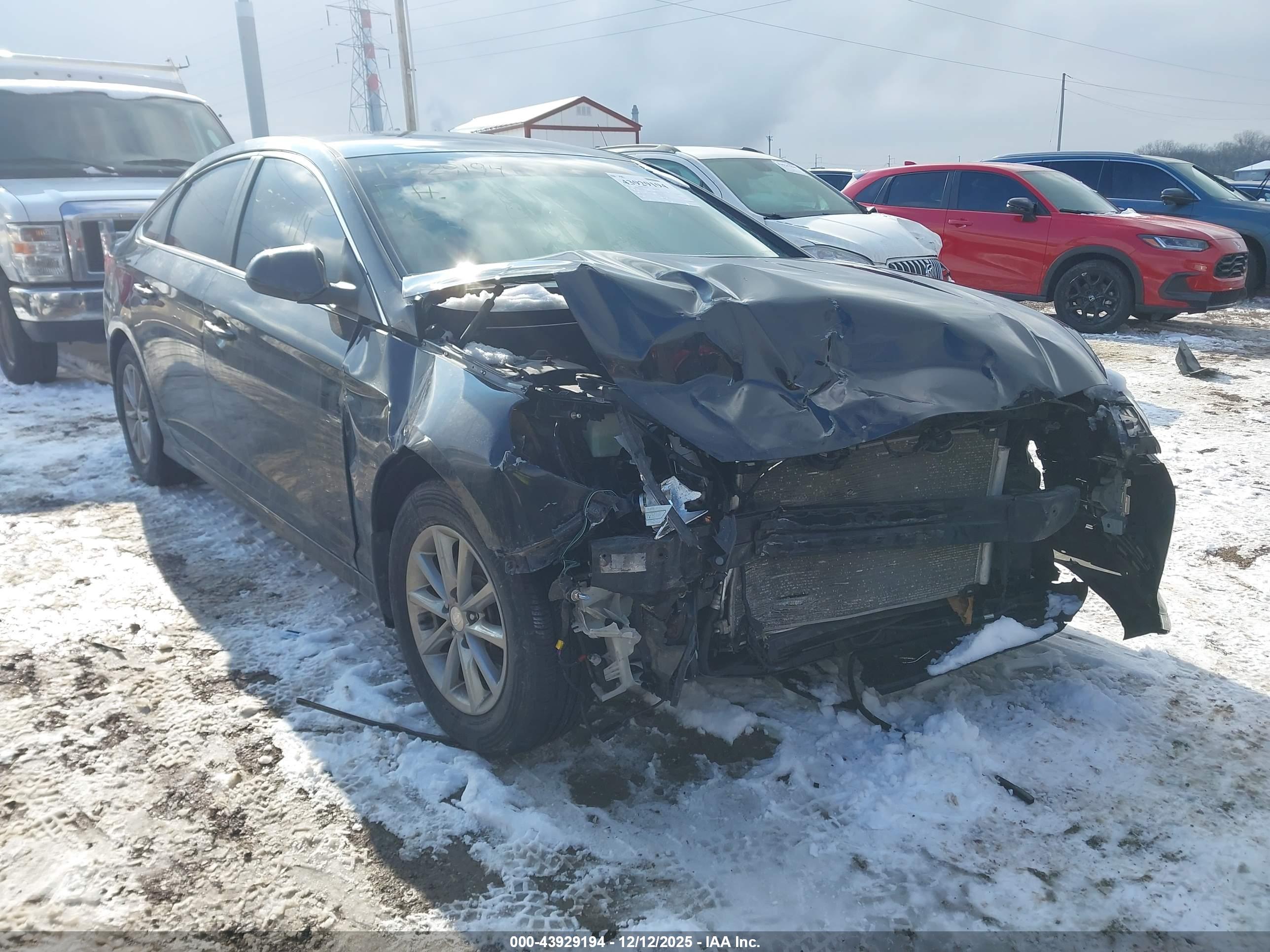 HYUNDAI SONATA image 6
