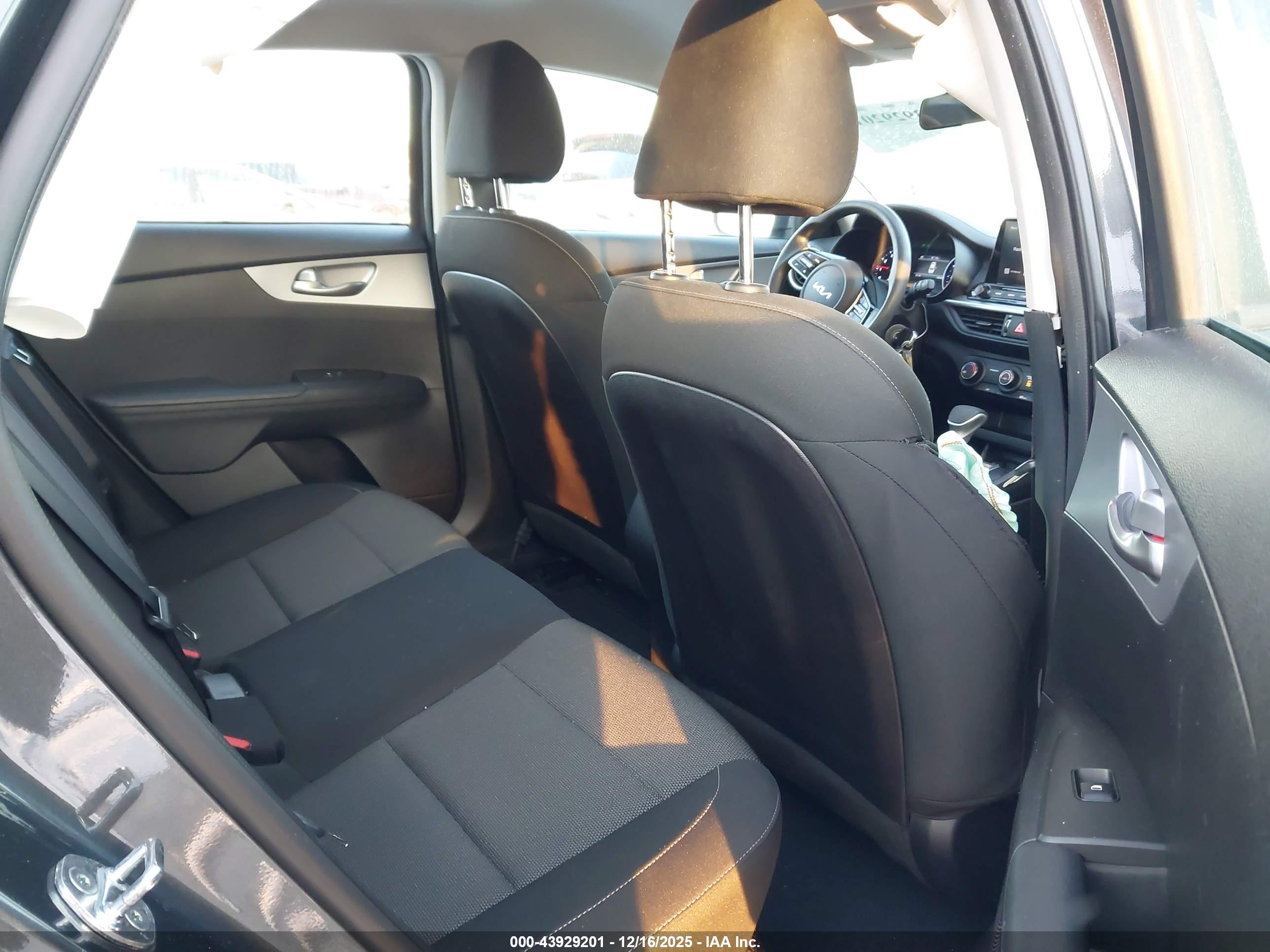 KIA FORTE image 8