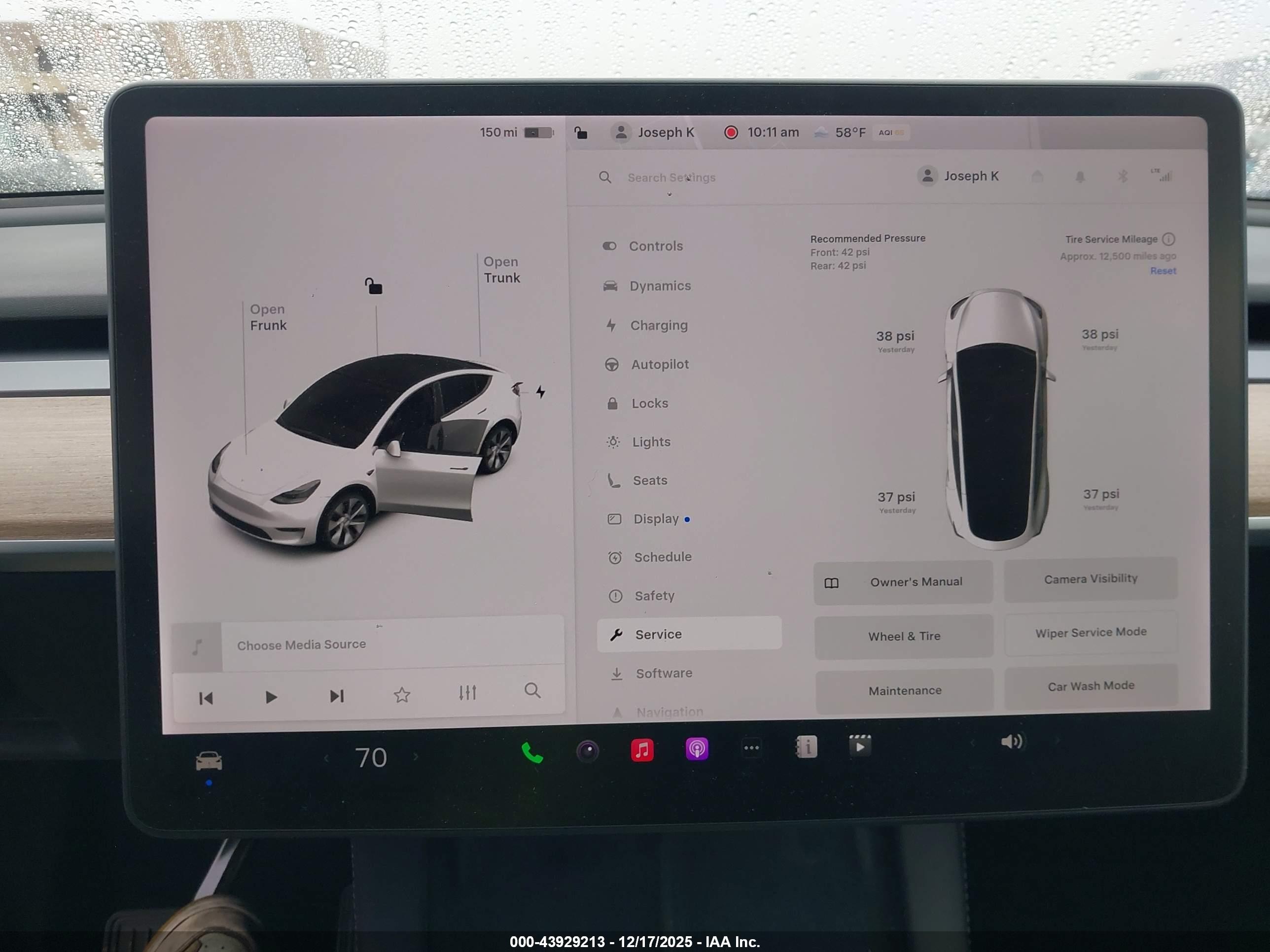 TESLA MODEL image 7