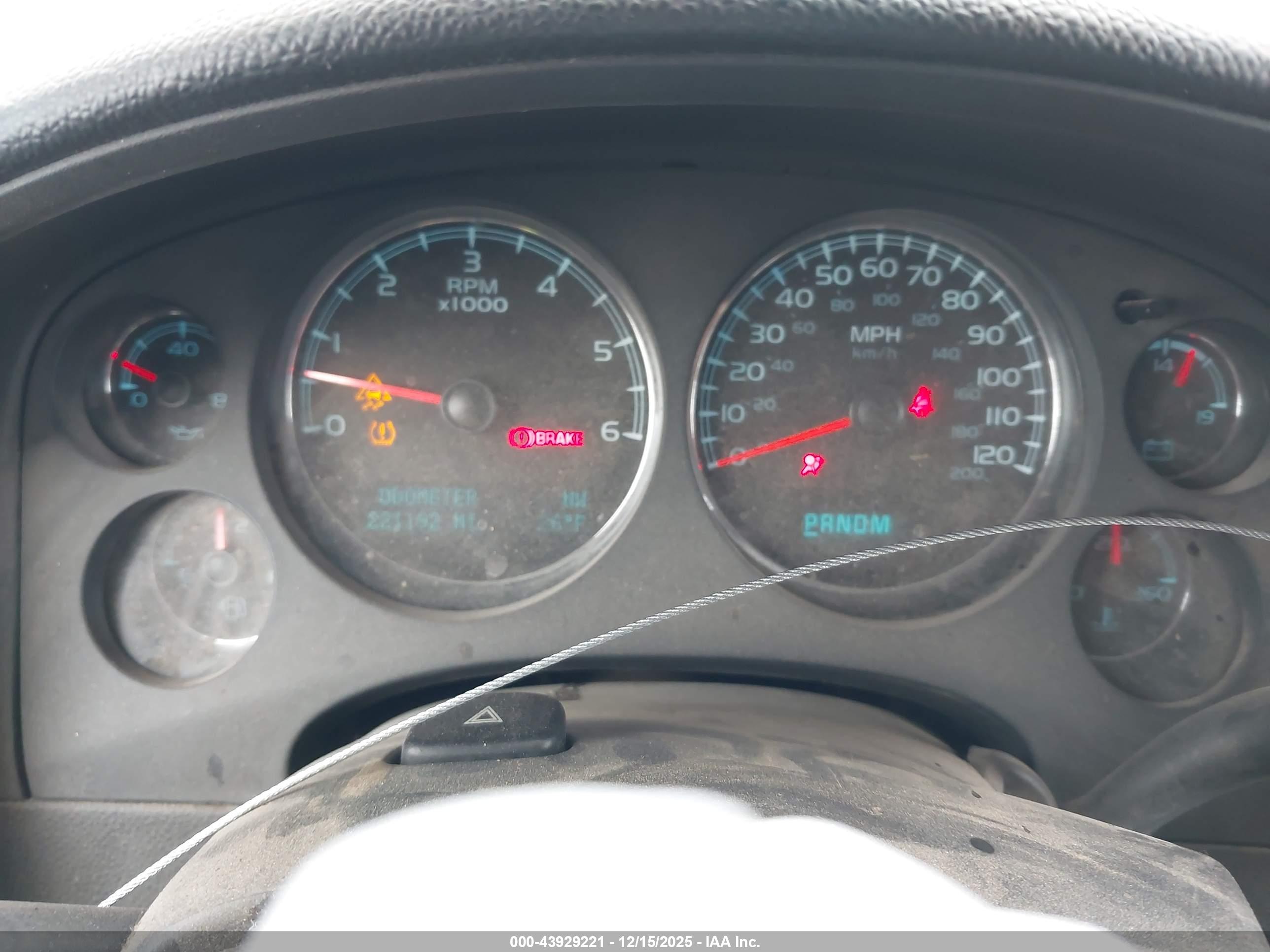 GMC SIERRA image 7