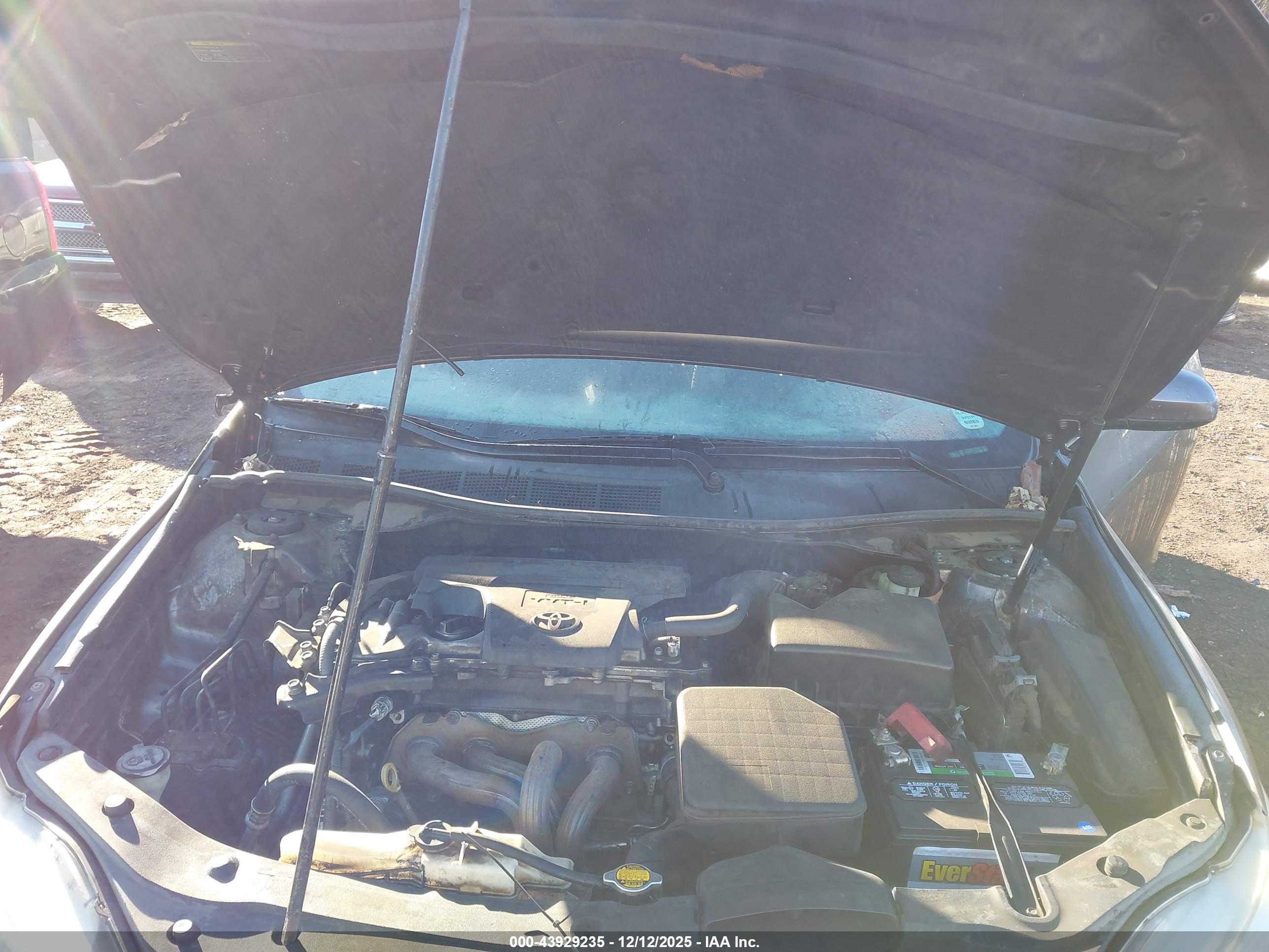 TOYOTA CAMRY image 10