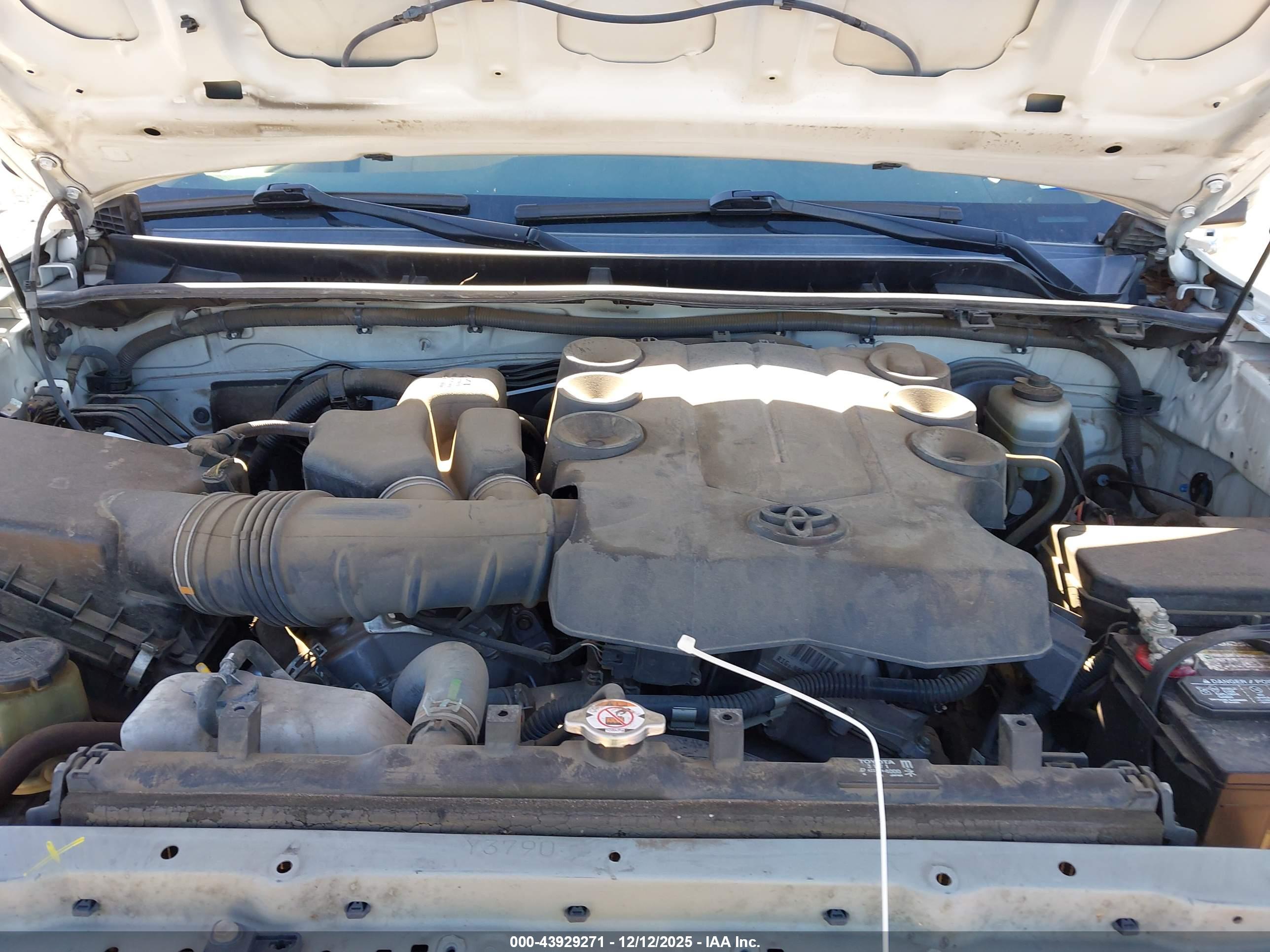 TOYOTA 4RUNNER image 10