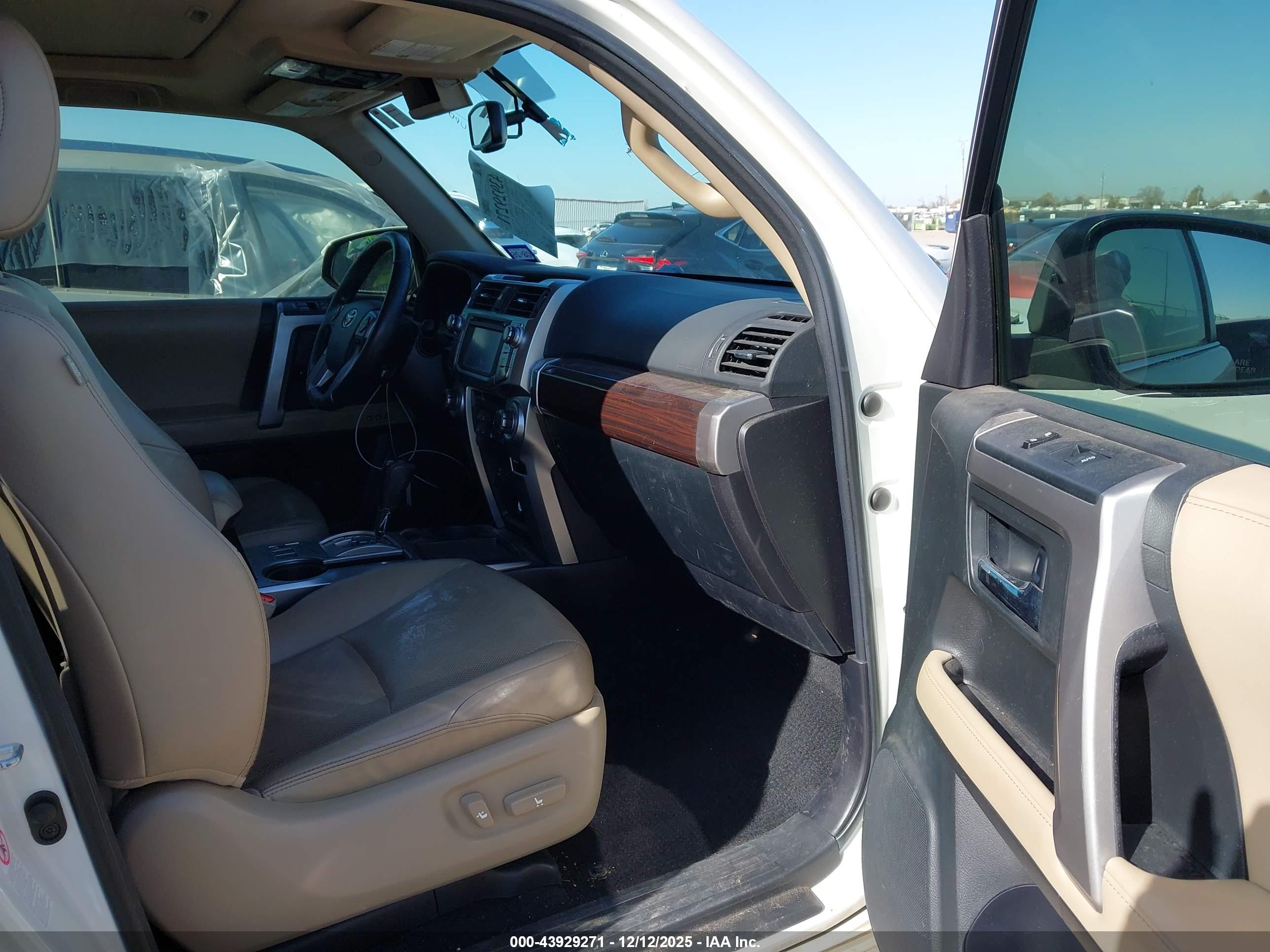 TOYOTA 4RUNNER image 5