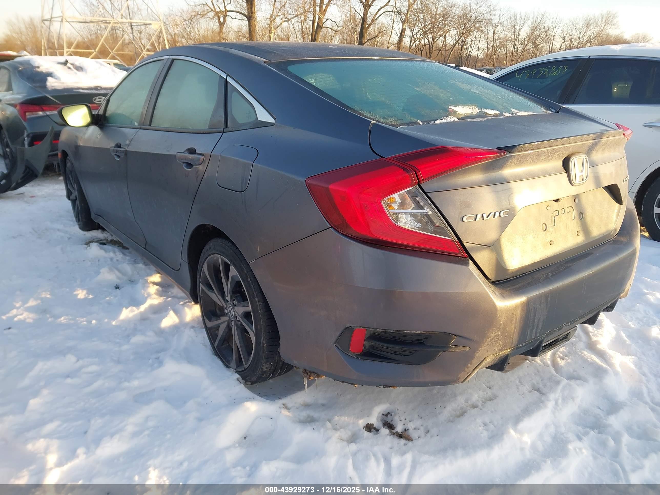 HONDA CIVIC image 3