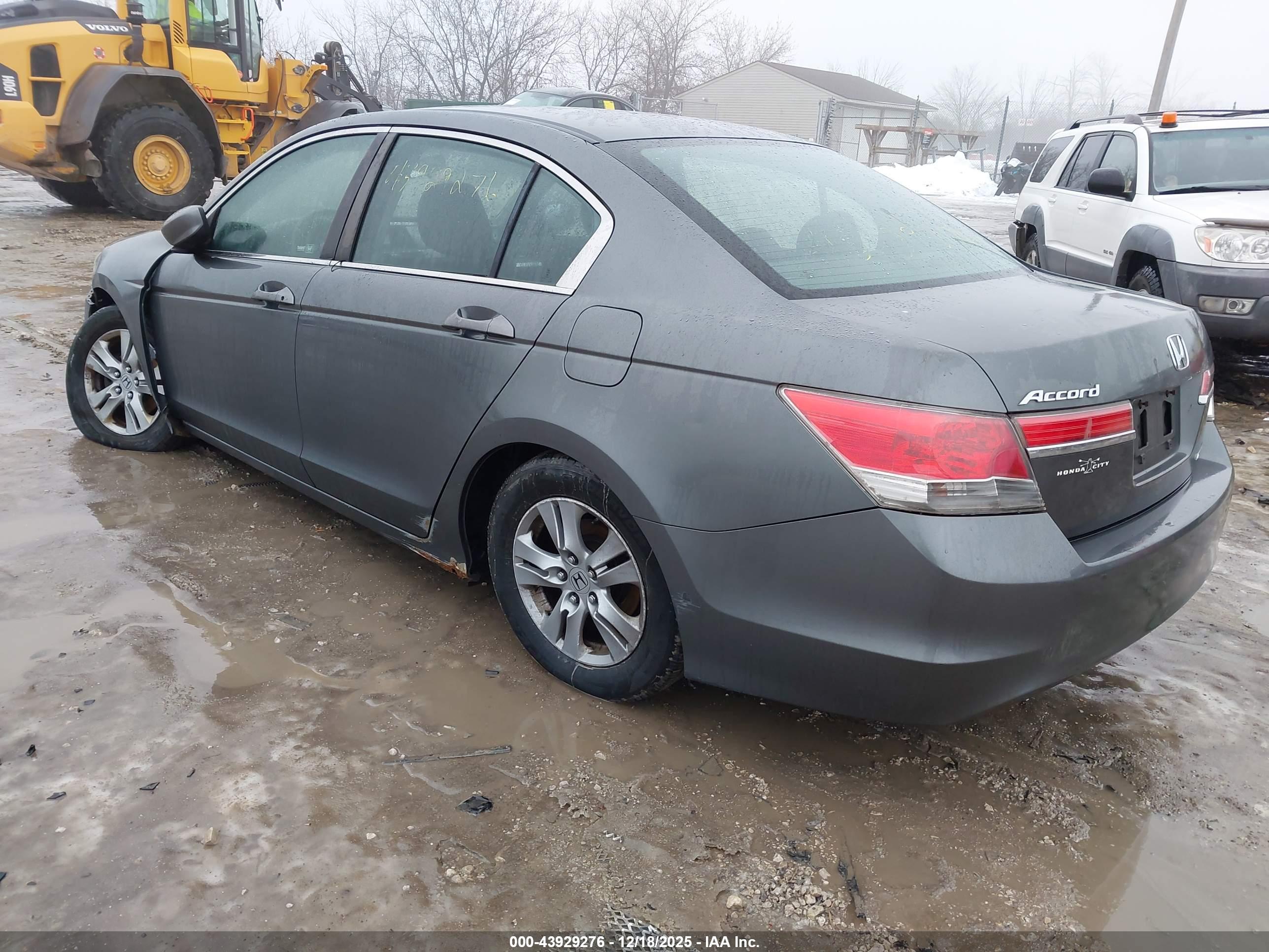 HONDA ACCORD image 3